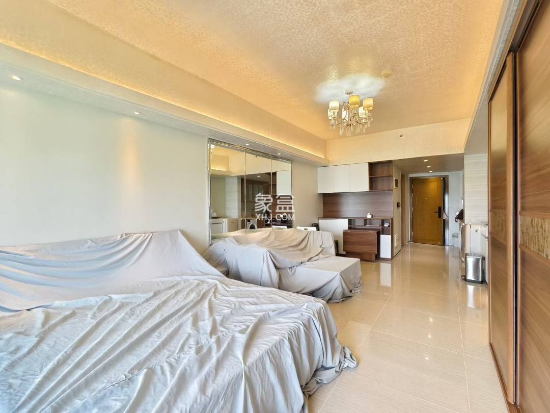 恒大外滩 1室1厅1卫 76.0万 恒大外滩 1室1厅1卫 76.0万客厅