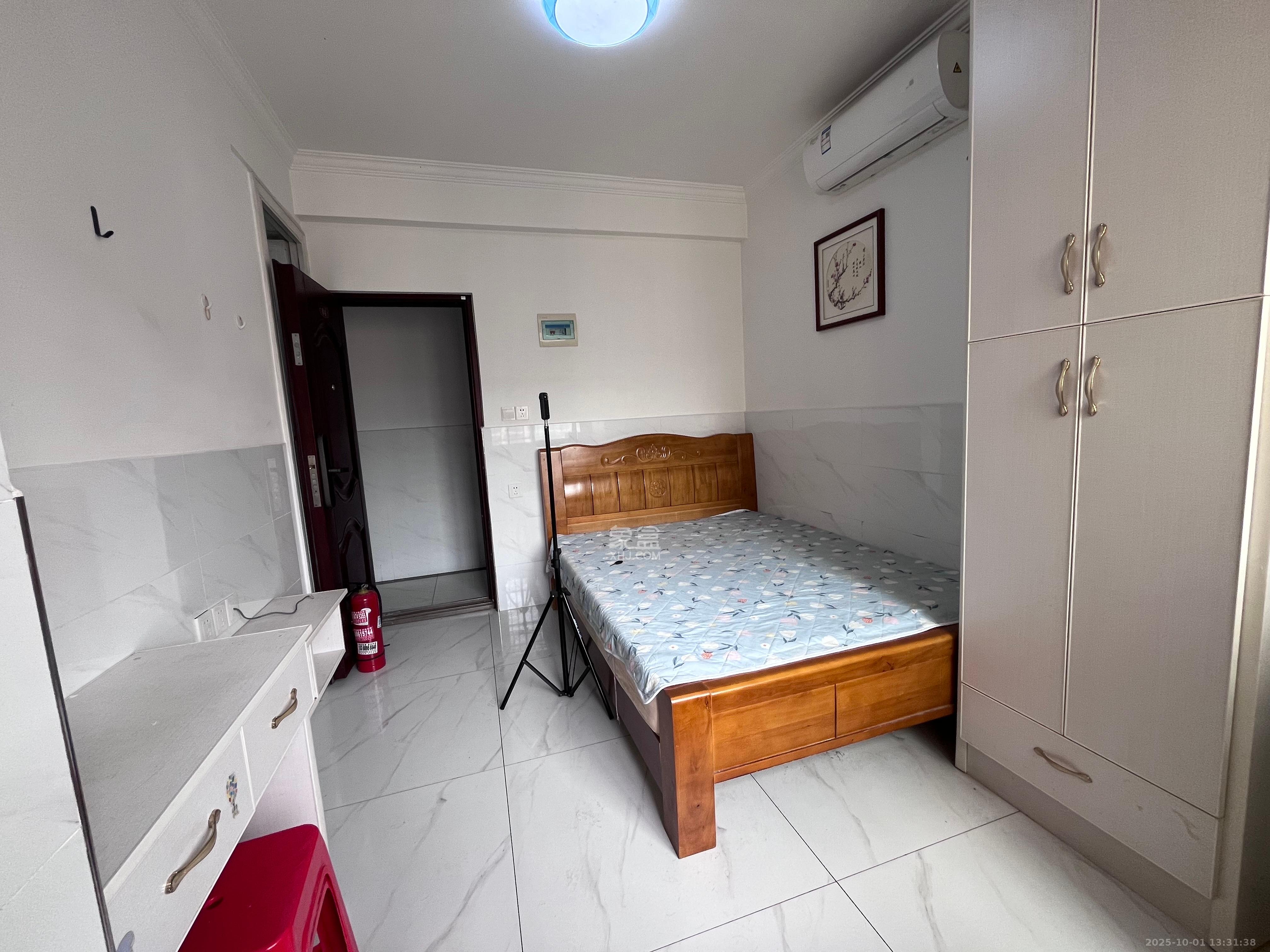 和康园小区 1室0厅1卫 800.0元/月 和康园小区 1室0厅1卫 800.0元/月室内图