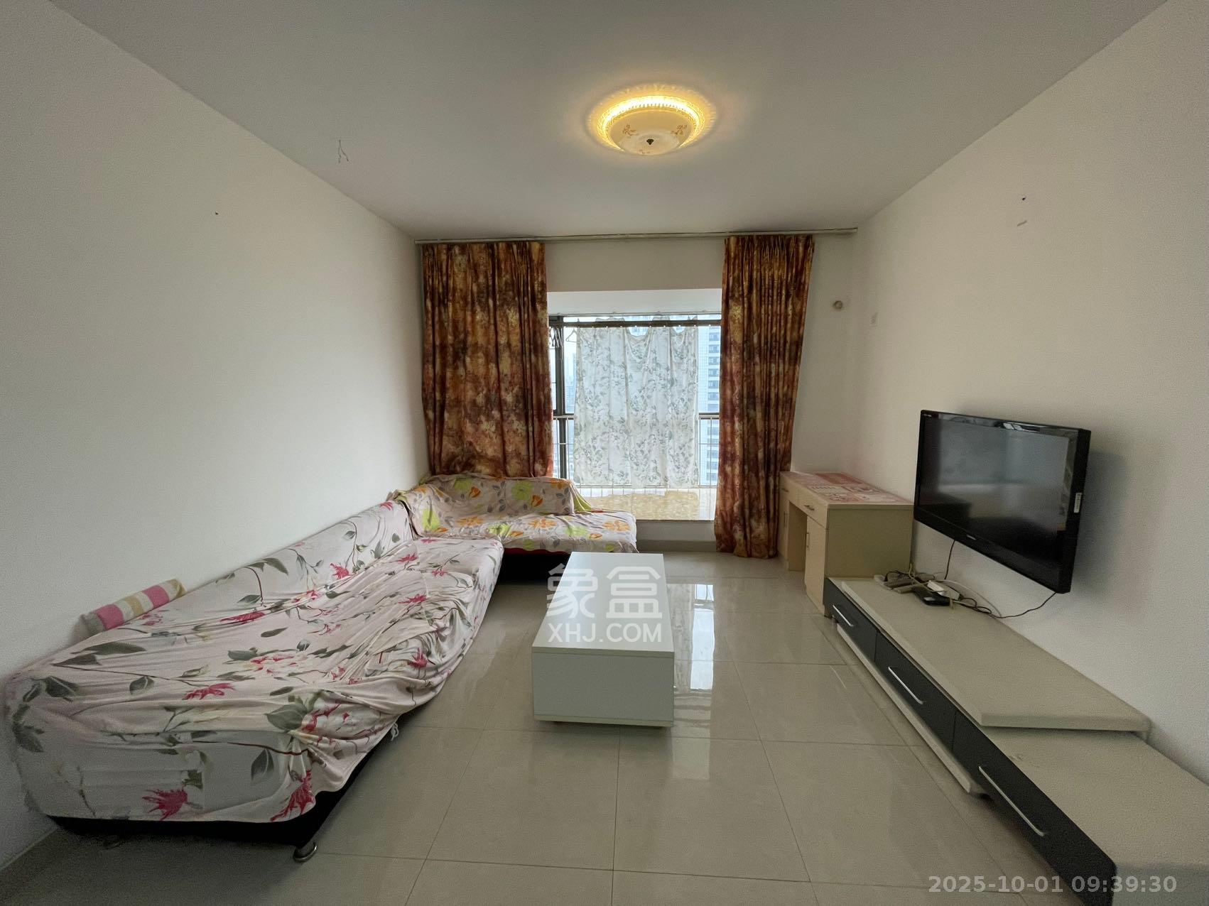 盛世美居荷园 3室2厅2卫 3300.0元/月 盛世美居荷园 3室2厅2卫 3300.0元/月室内图