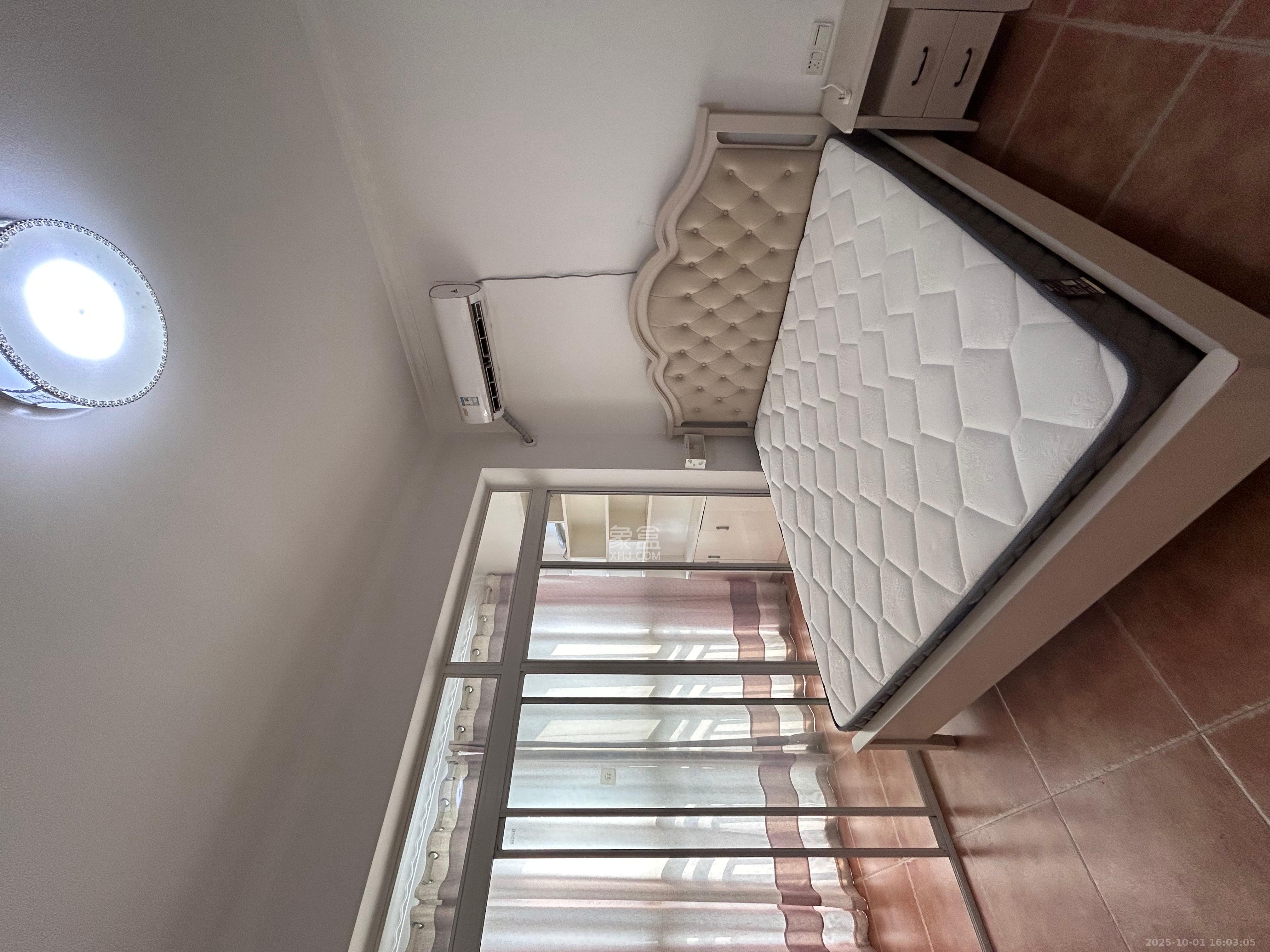 四方水岸(世方水岸) 2室1厅1卫 2400.0元/月 四方水岸(世方水岸) 2室1厅1卫 2400.0元/月室内图