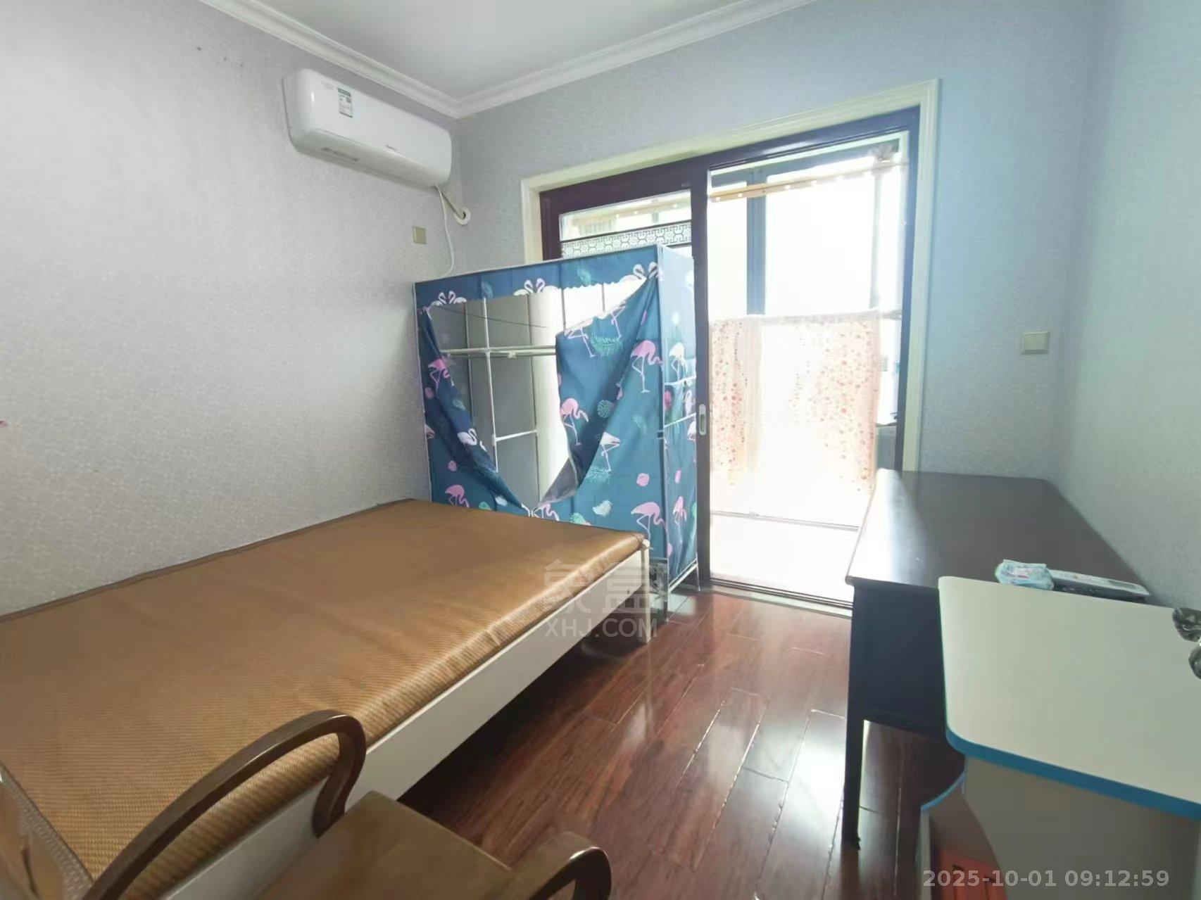 庐山春天早安华晨 3室2厅2卫 2200.00元/月 庐山春天早安华晨 3室2厅2卫 2200.00元/月室内图