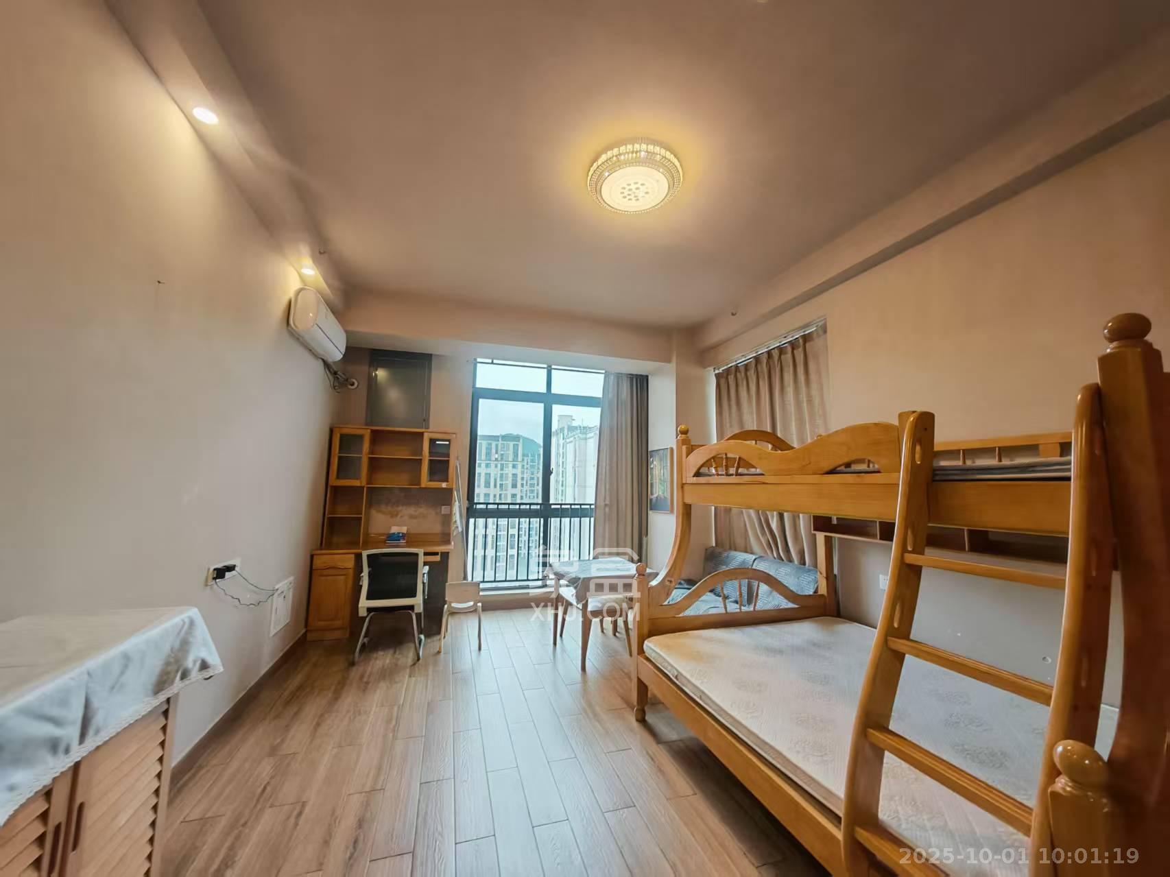 金茂梅溪湖 1室1厅1卫 1600.0元/月 金茂梅溪湖 1室1厅1卫 1600.0元/月室内图