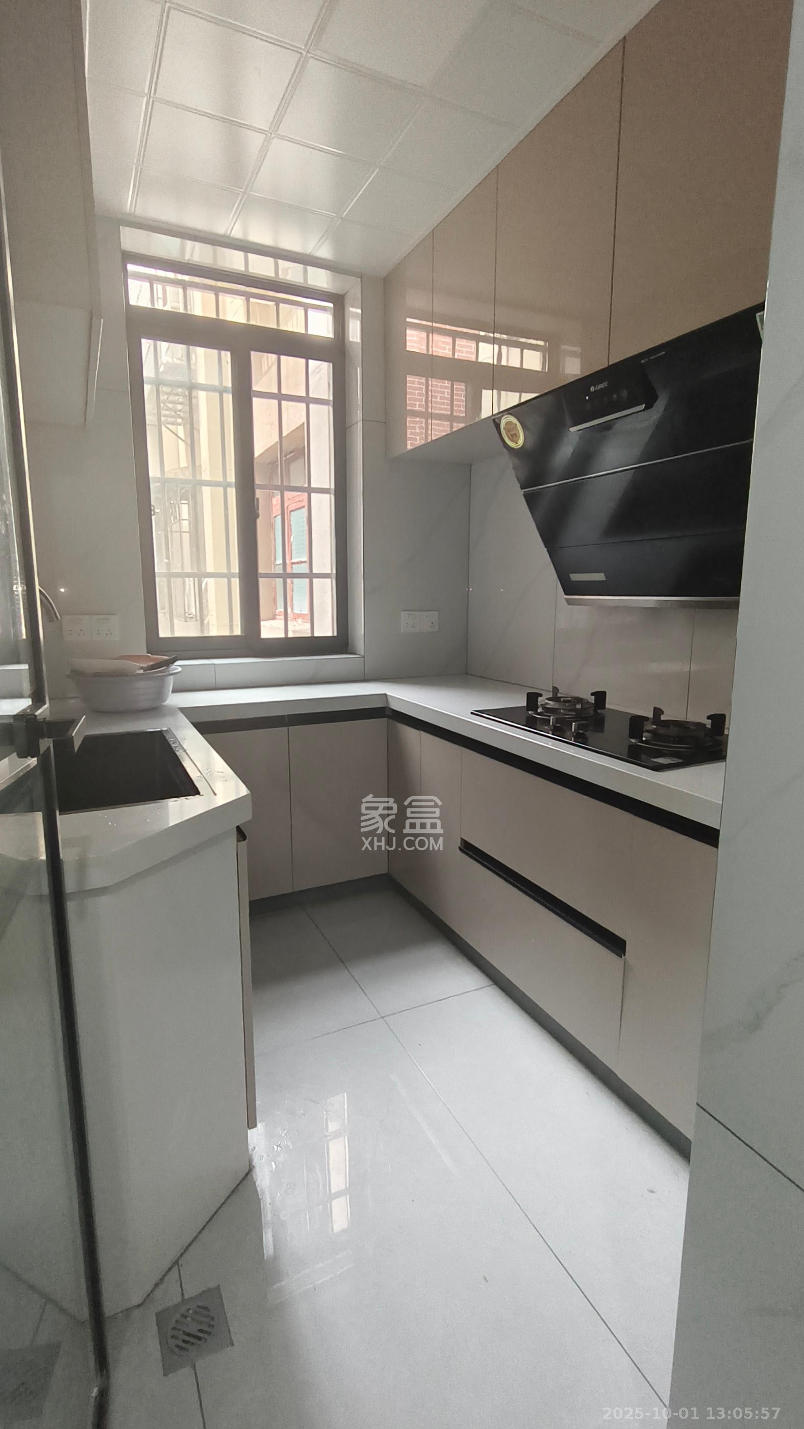 省建苑小区 3室1厅1卫 2500.0元/月 省建苑小区 3室1厅1卫 2500.0元/月室内图