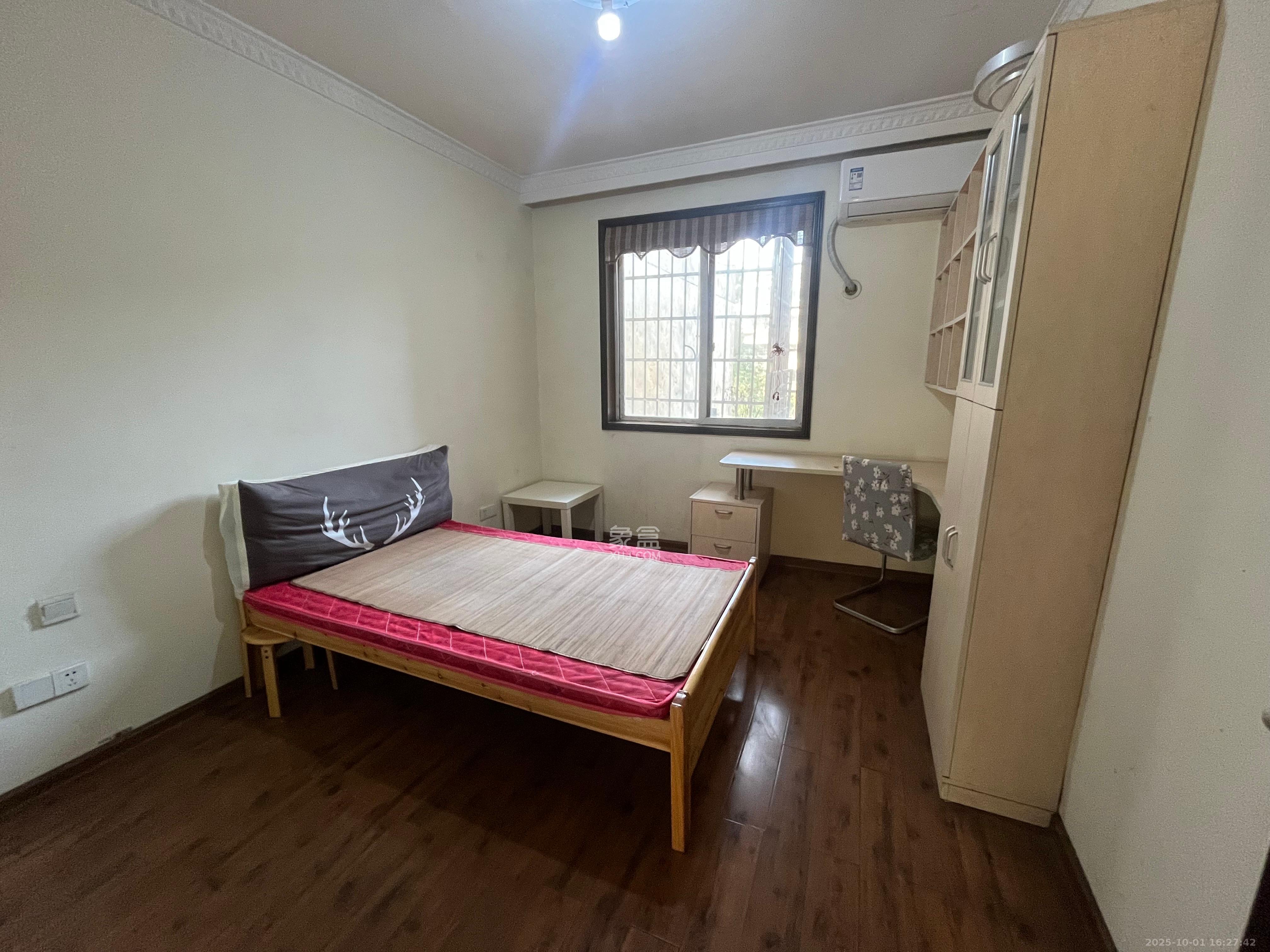 龙吉湾小区（龙瑞尚苑）  2室2厅1卫    1700.0元/月室内图