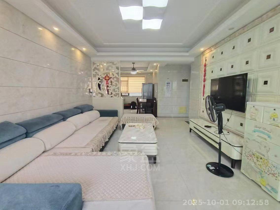 庐山春天早安华晨 3室2厅2卫 2200.00元/月 庐山春天早安华晨 3室2厅2卫 2200.00元/月室内图