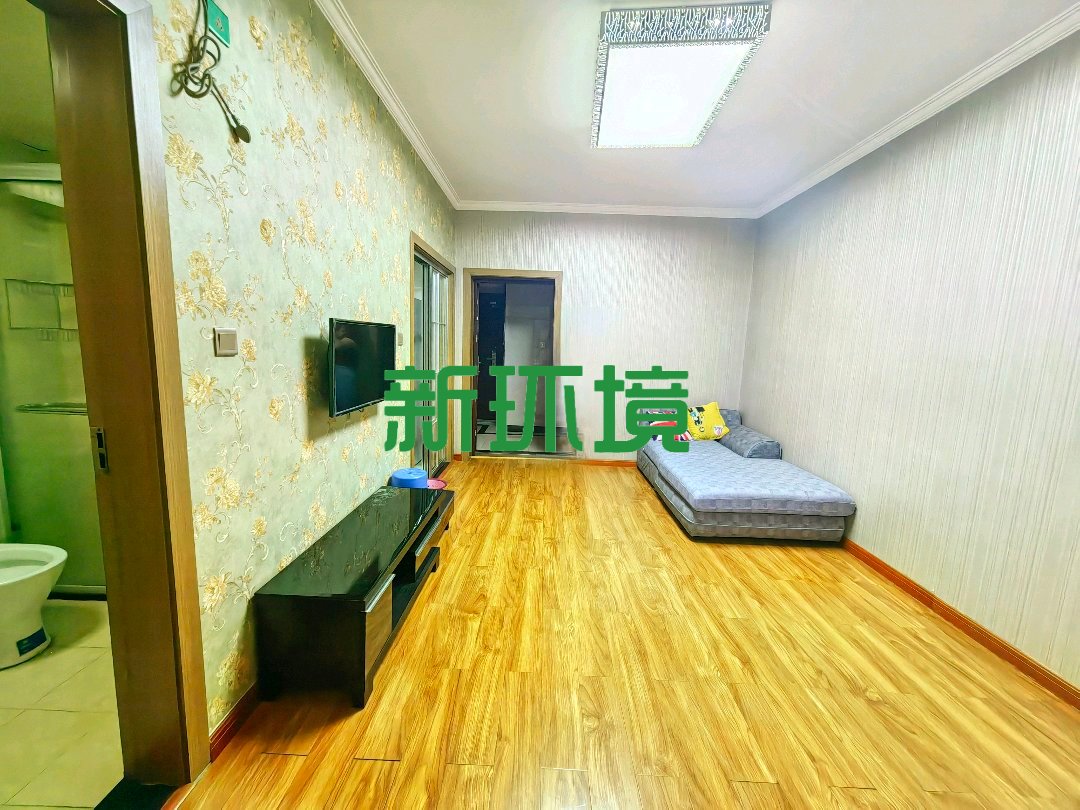 山水印象  1室1厅1卫    28.0万客厅
