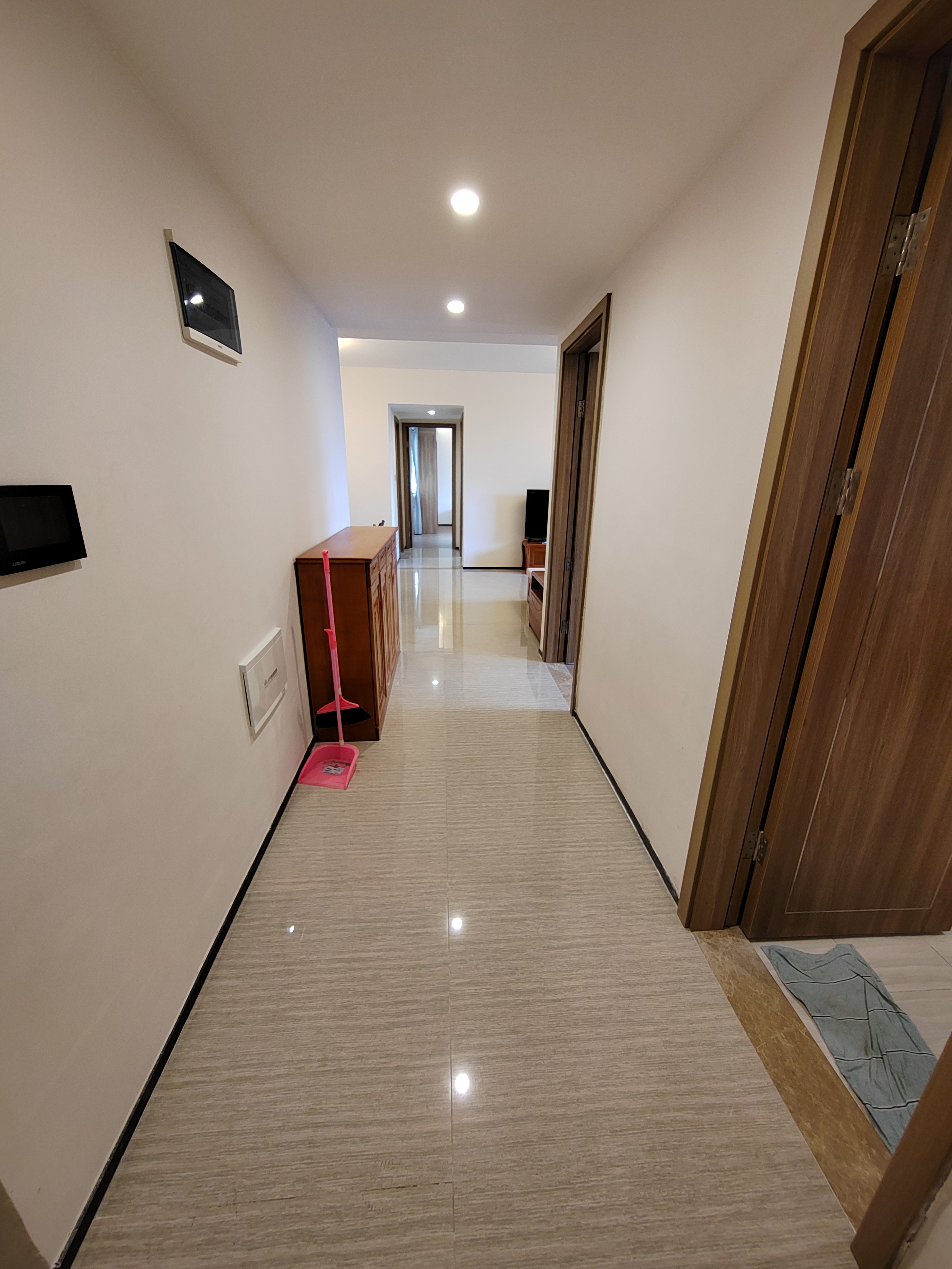 恒大美丽沙天澜湾 3室2厅1卫 2800.0元/月 恒大美丽沙天澜湾 3室2厅1卫 2800.0元/月室内图