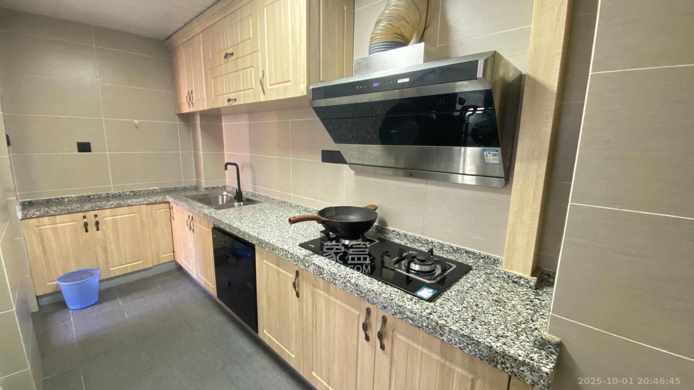 北辰三角洲D2区 2室2厅1卫 3100.0元/月 北辰三角洲D2区 2室2厅1卫 3100.0元/月室内图