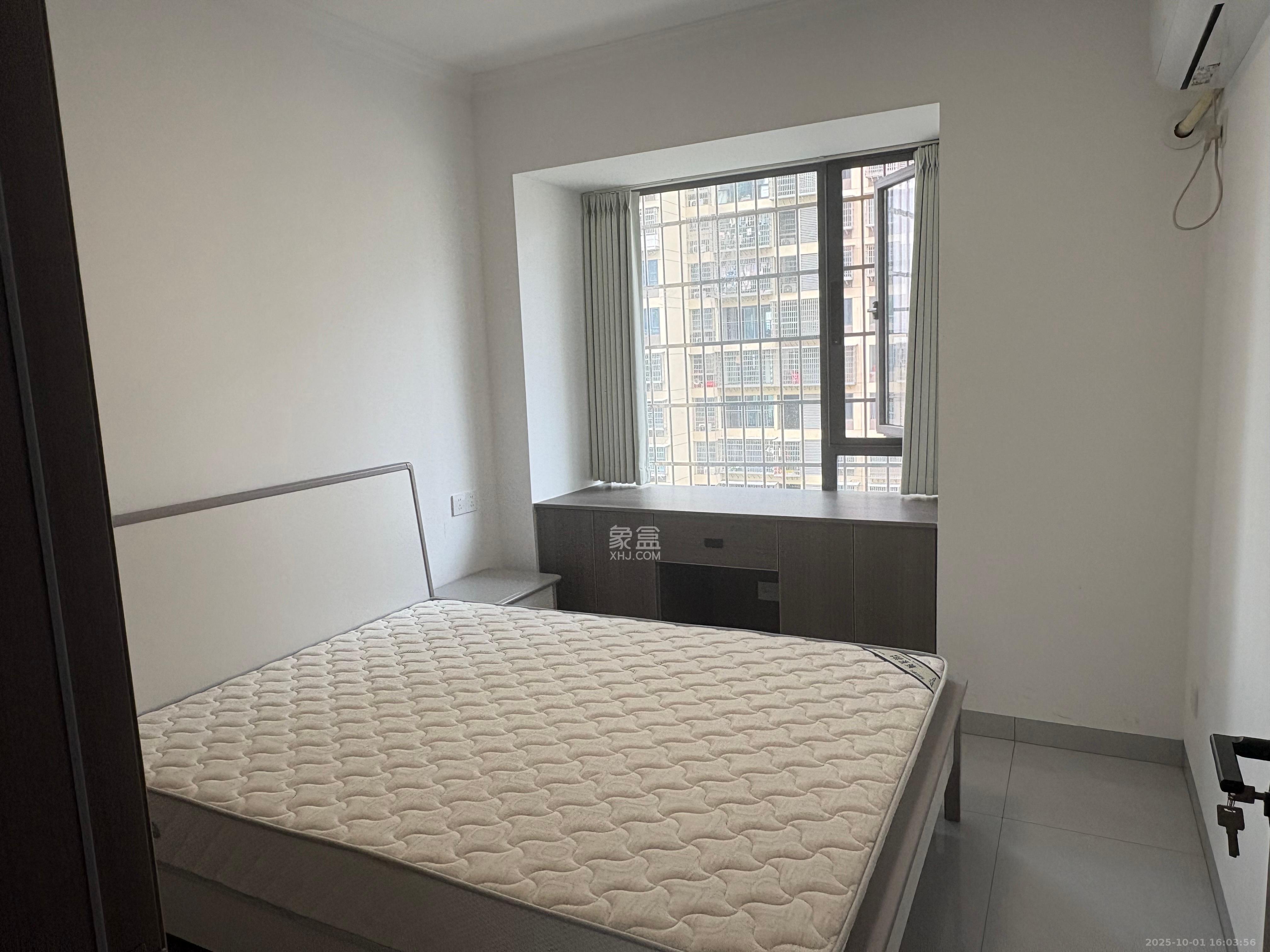 桥头家园二期（桥头家苑二期）  3室2厅1卫    2000.0元/月室内图