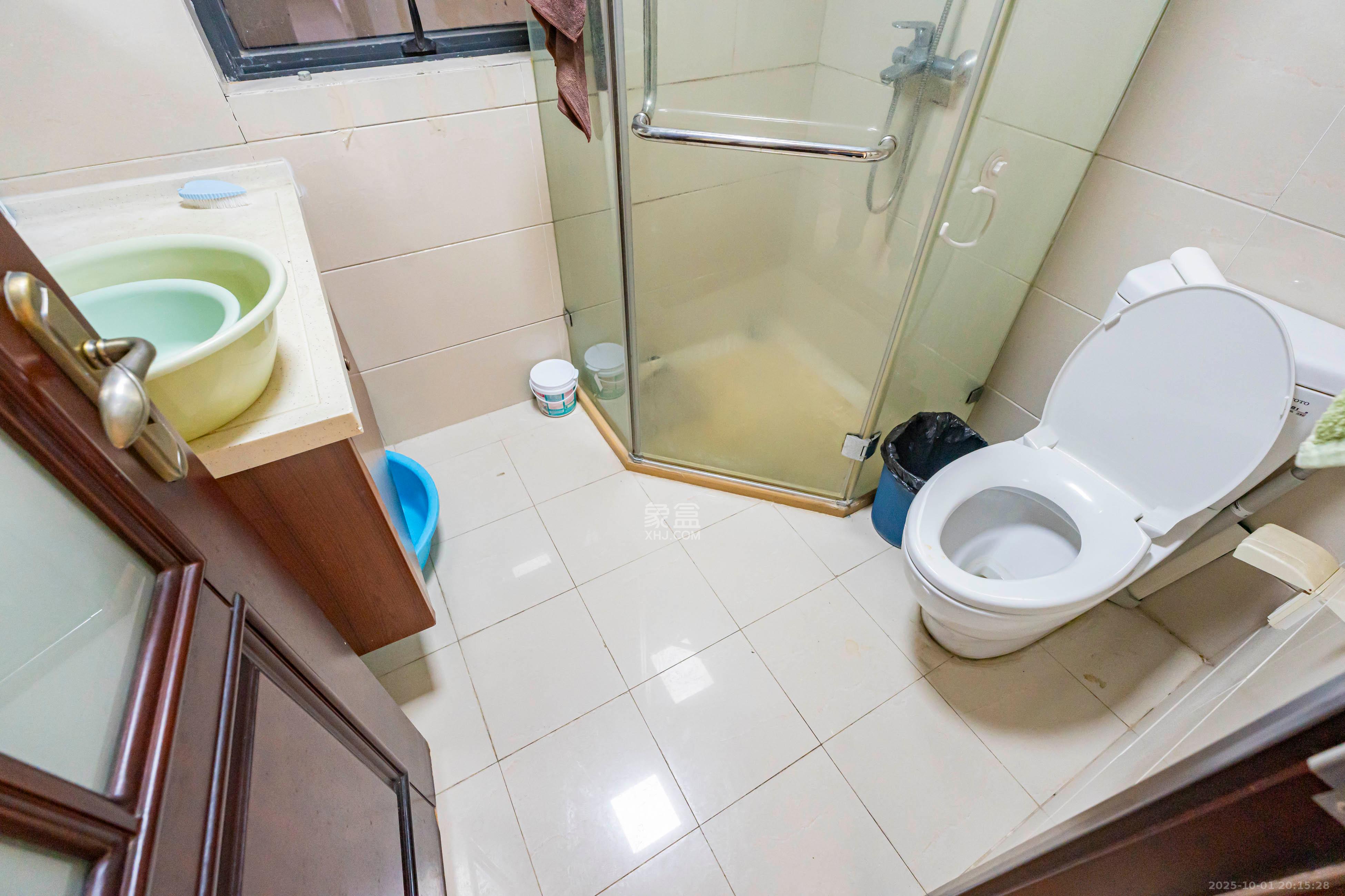 公园9号 1室1厅1卫 3500.0元/月 公园9号 1室1厅1卫 3500.0元/月室内图