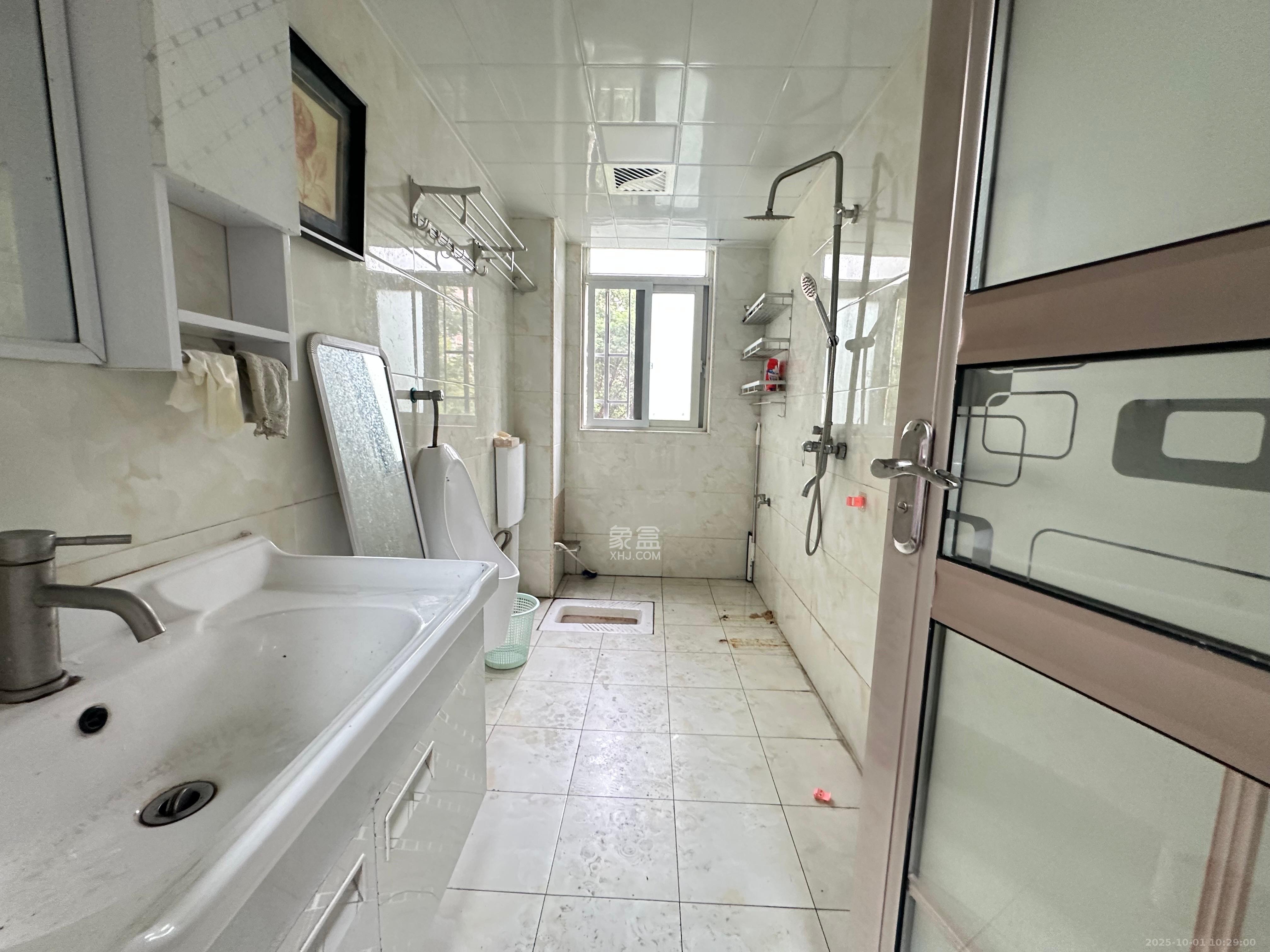 北辰三角洲E6区 4室2厅1卫 5200.0元/月 北辰三角洲E6区 4室2厅1卫 5200.0元/月室内图