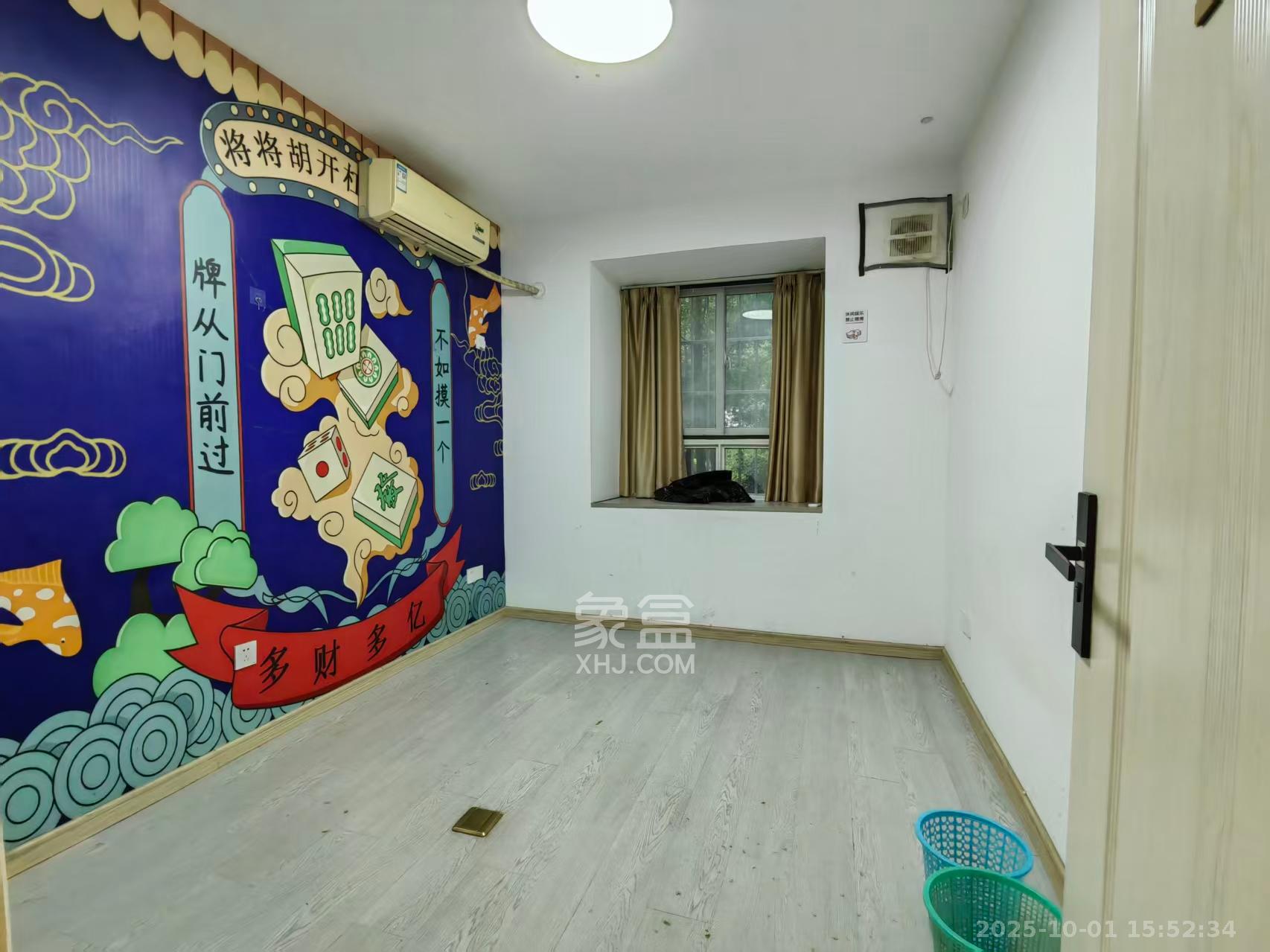 学府华庭  10室1厅3卫    6500.0元/月室内图