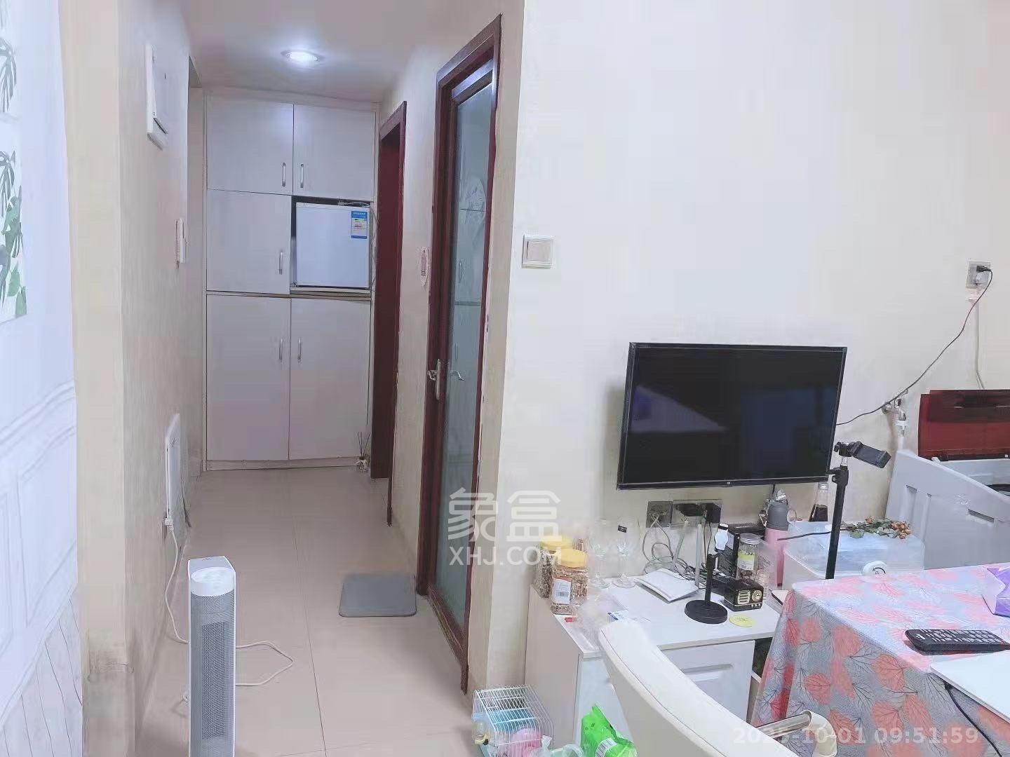 达美D6区  1室1厅1卫   1650.00元/月室内图