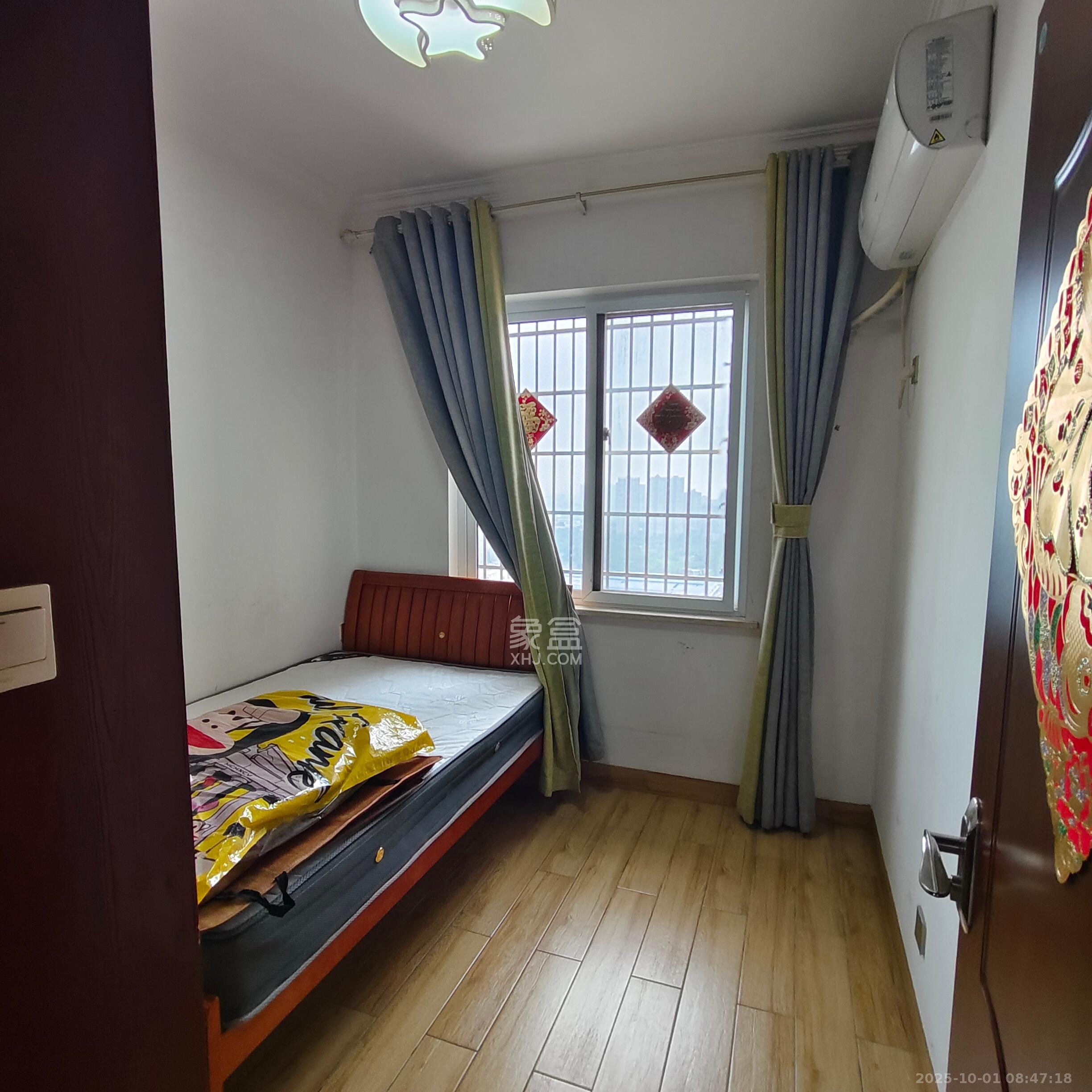 楚天世纪城西苑 3室2厅2卫 2400.0元/月 楚天世纪城西苑 3室2厅2卫 2400.0元/月室内图