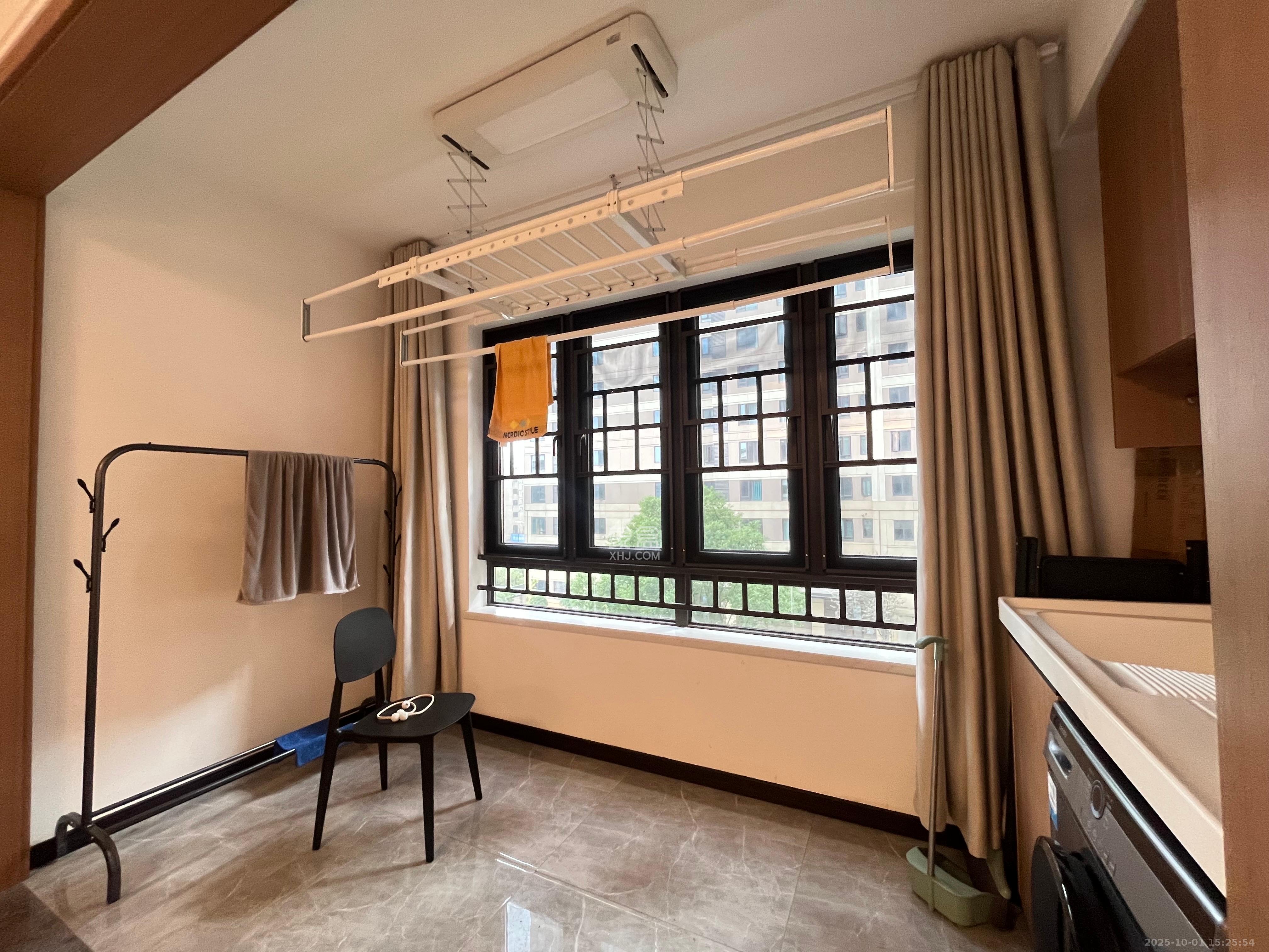 卓越江岸  4室2厅1卫    4500.0元/月室内图