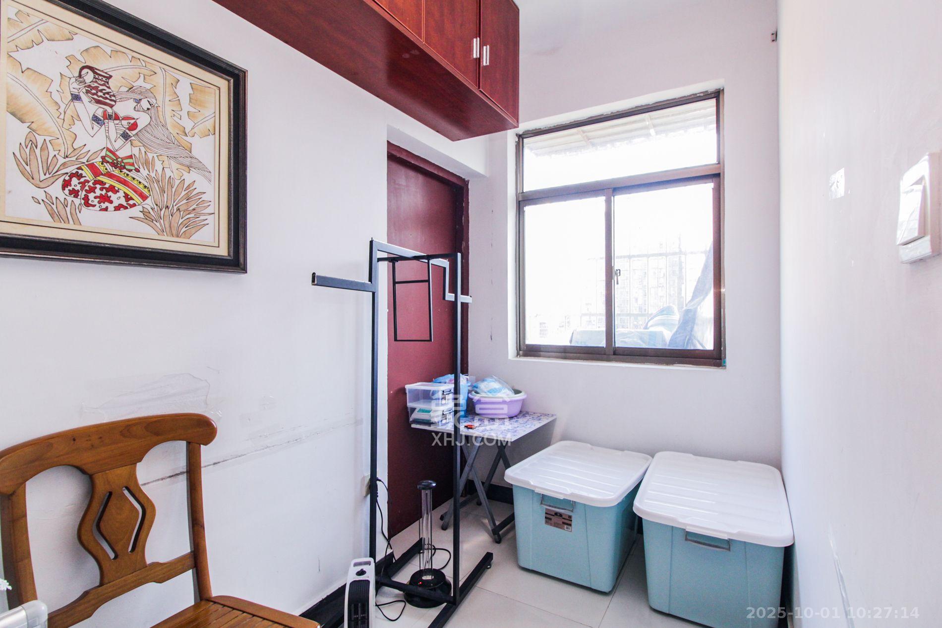 湘翰御舍 3室2厅1卫 2500.0元/月 湘翰御舍 3室2厅1卫 2500.0元/月室内图