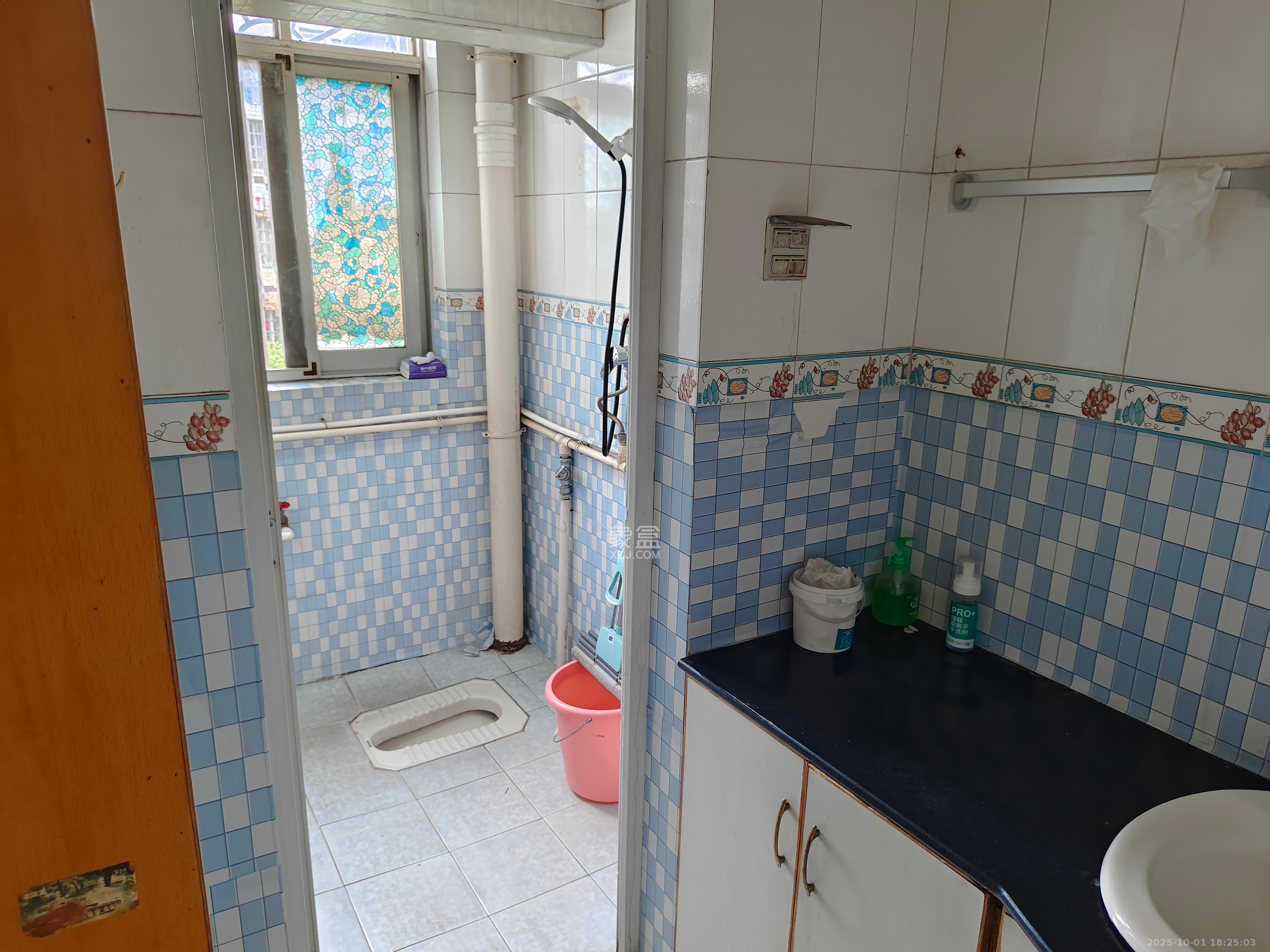 新世纪家园 2室2厅1卫 2000.0元/月 新世纪家园 2室2厅1卫 2000.0元/月室内图