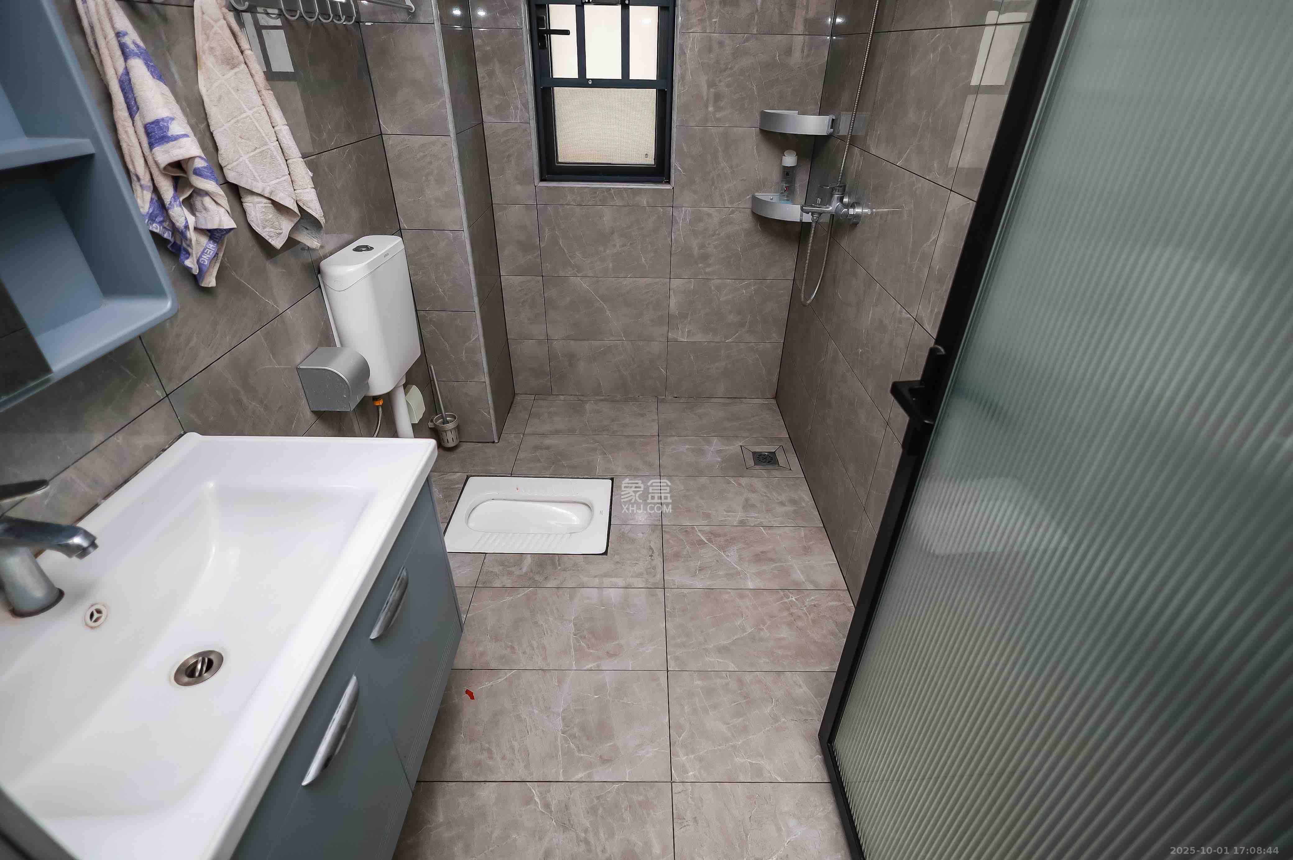 长房云时代 3室2厅1卫 3300.0元/月 长房云时代 3室2厅1卫 3300.0元/月室内图