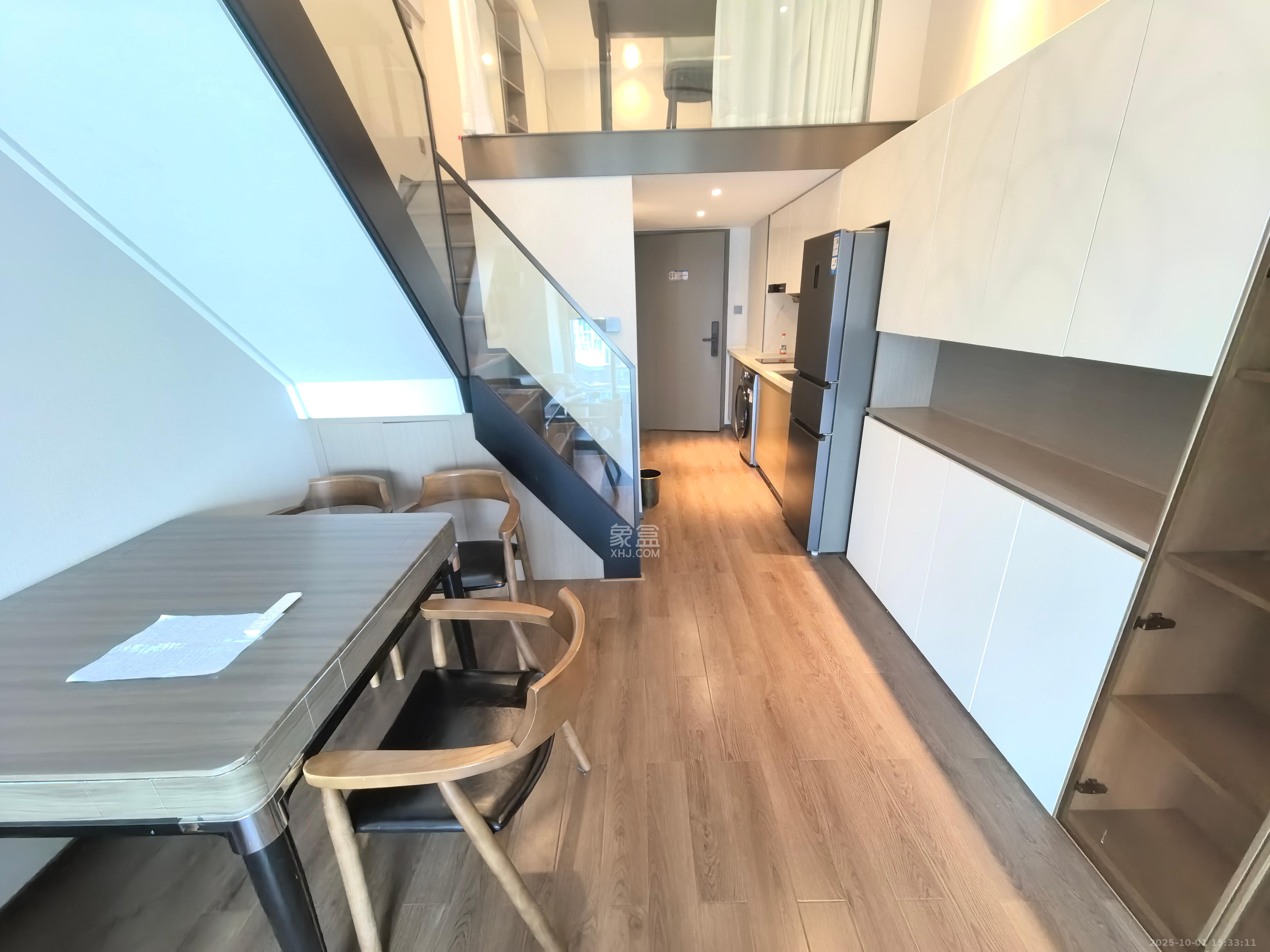 达美寰宇中心 2室1厅1卫 2600.0元/月 达美寰宇中心 2室1厅1卫 2600.0元/月室内图