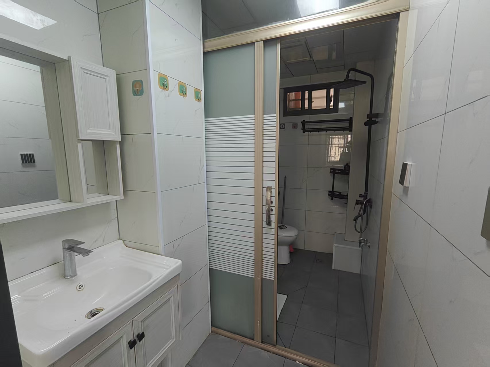 上城世家 1室1厅1卫 1200.0元/月 上城世家 1室1厅1卫 1200.0元/月室内图