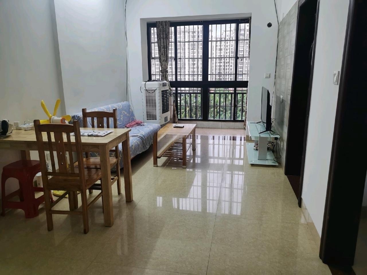 凤翔花园(A区) 2室1厅1卫 1700.0元/月 凤翔花园(A区) 2室1厅1卫 1700.0元/月室内图