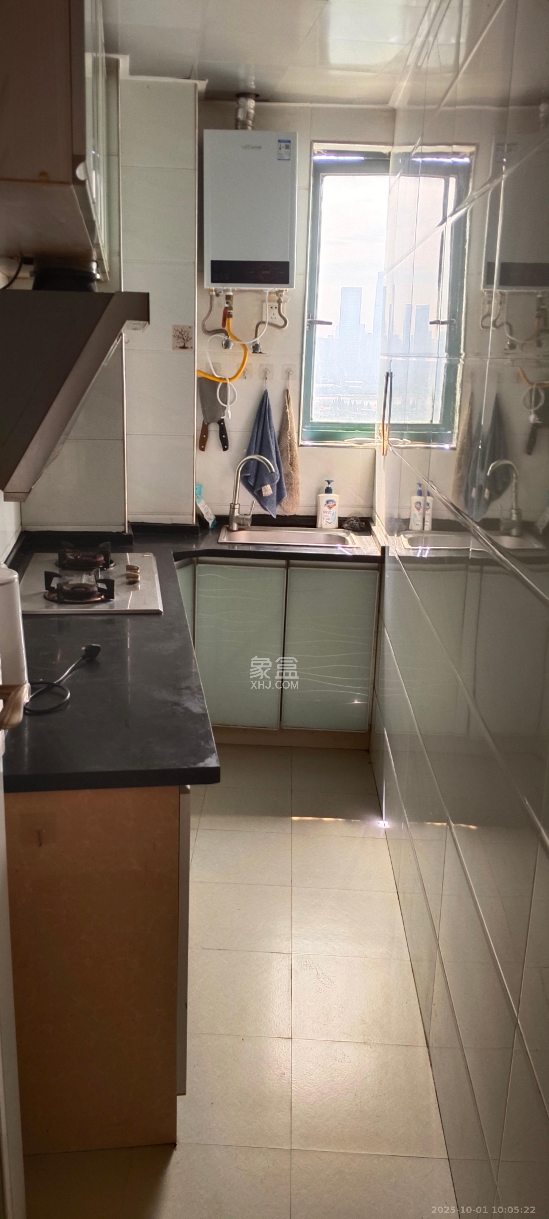 湖韵佳苑 1室1厅1卫 1500.0元/月 湖韵佳苑 1室1厅1卫 1500.0元/月室内图