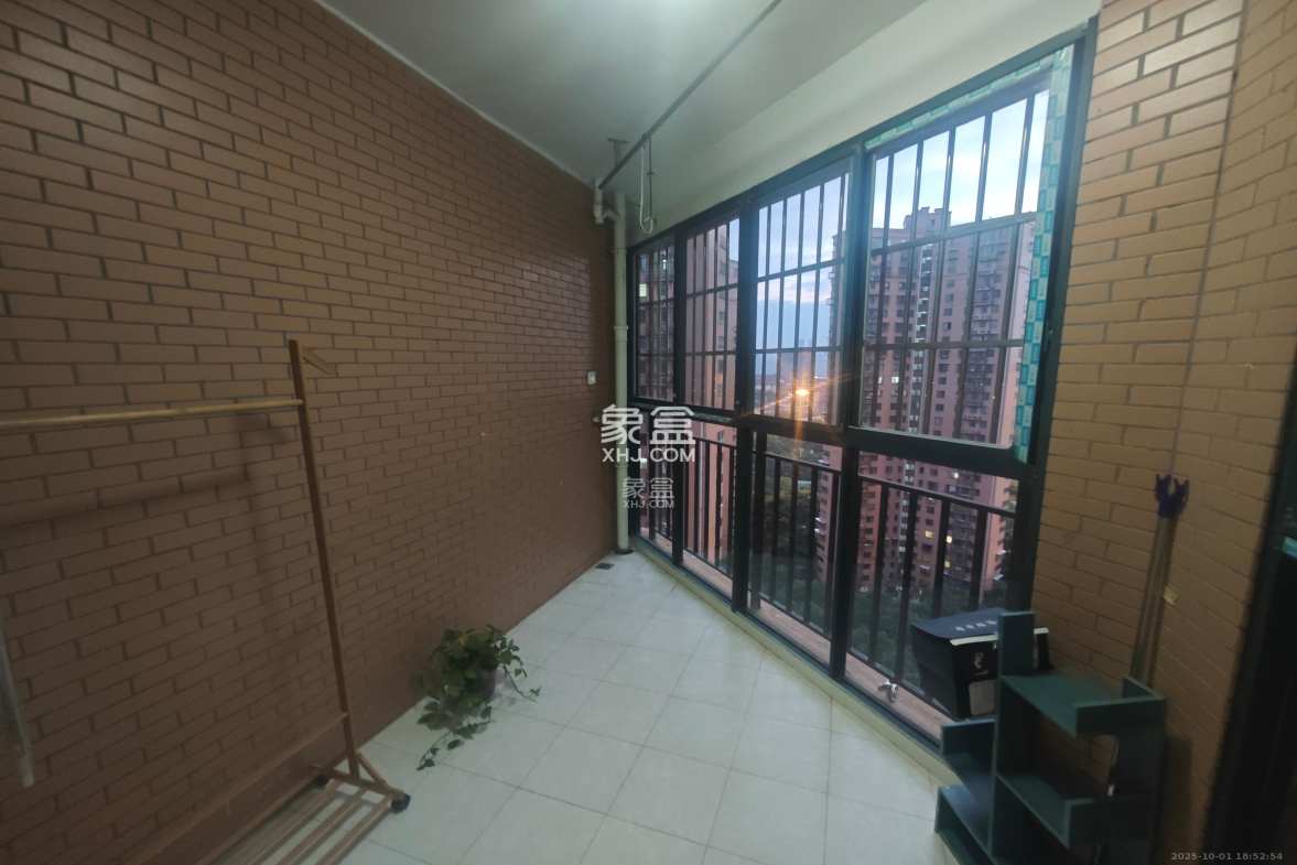 诚兴园 3室2厅1卫 1800.0元/月 诚兴园 3室2厅1卫 1800.0元/月室内图