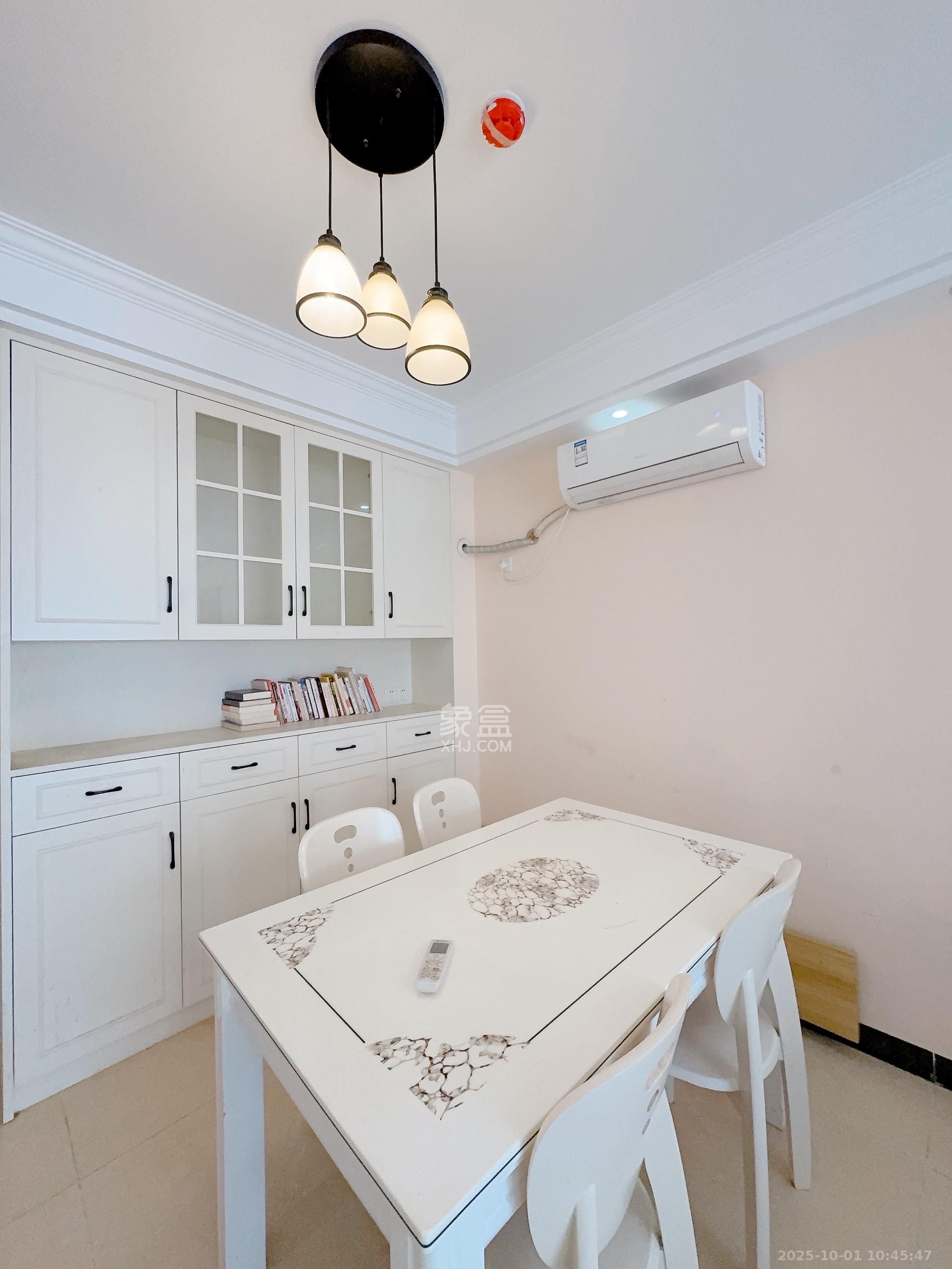 北辰三角洲E6区  3室2厅2卫    3500.0元/月室内图