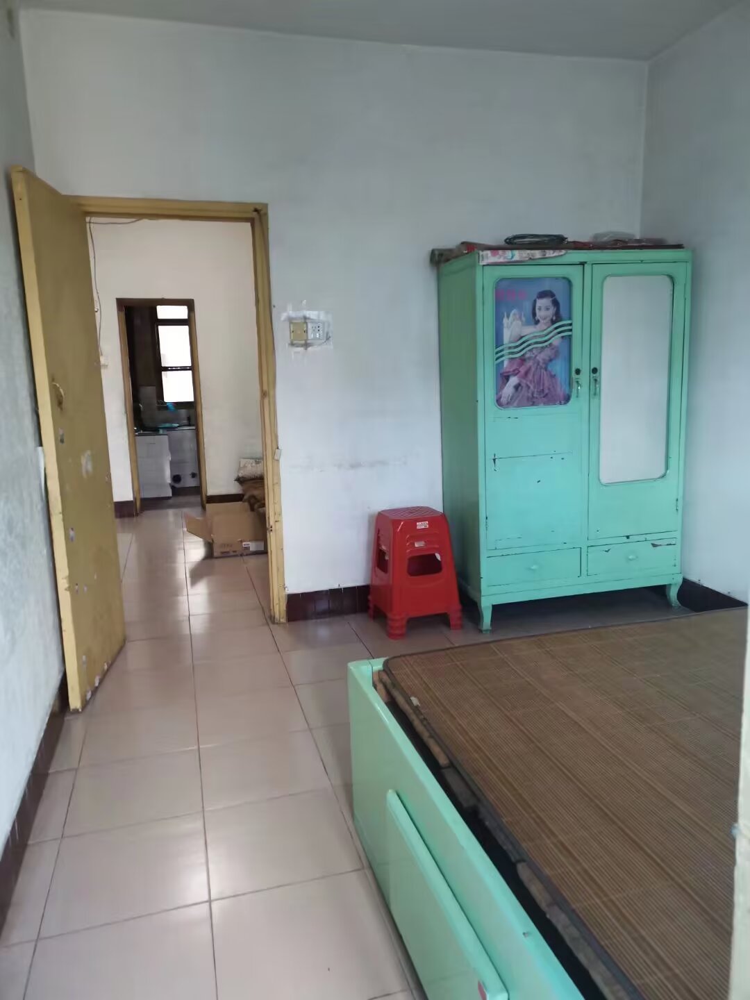 花果山小区 2室1厅1卫 12.8万 花果山小区 2室1厅1卫 12.8万客厅