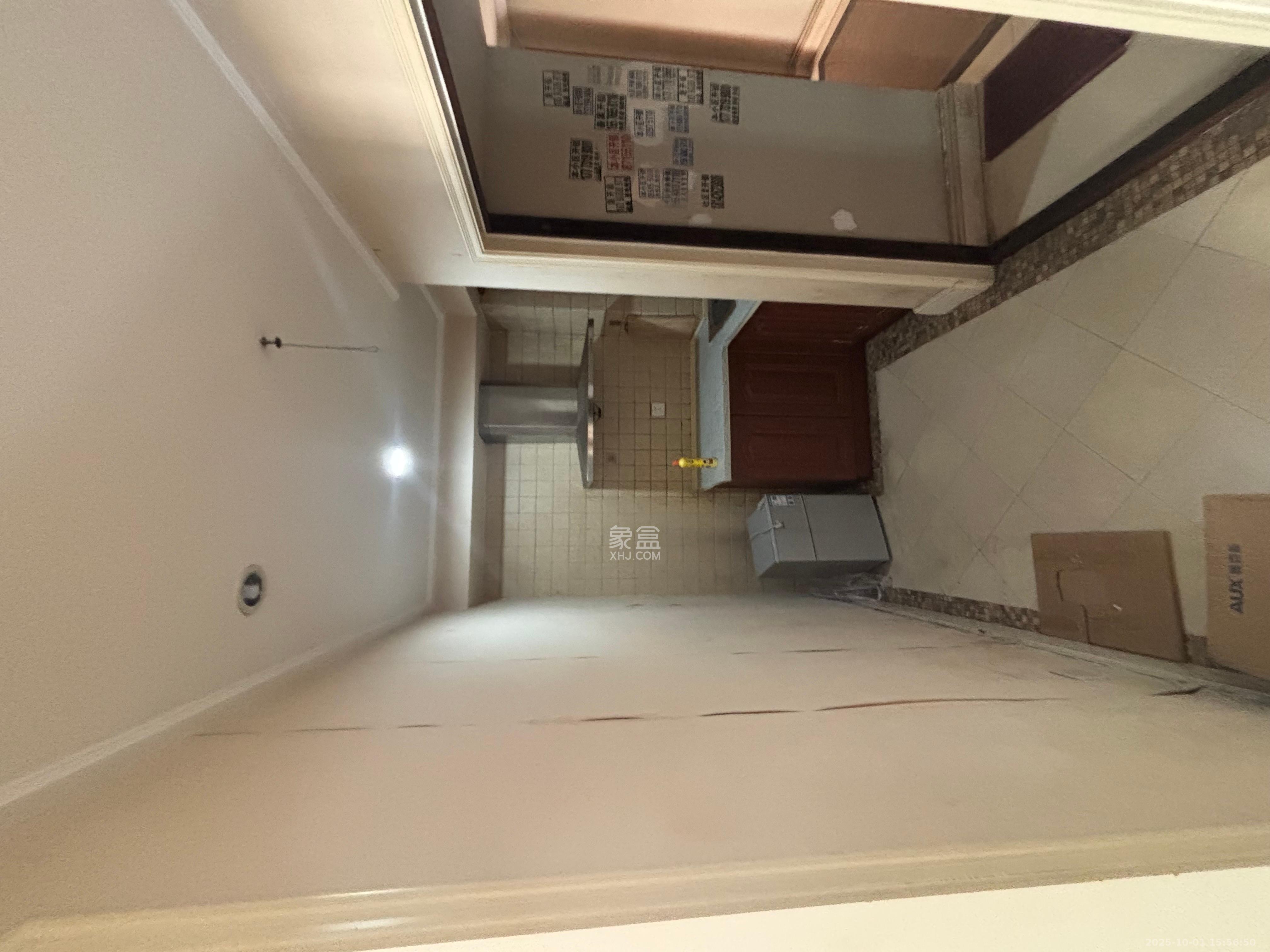 郡原广场  1室1厅1卫    1500.0元/月室内图