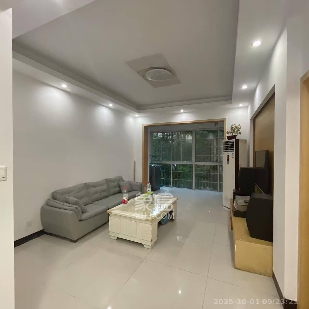 中房F联邦  2室2厅1卫    2000.0元/月 中房F联邦  2室2厅1卫    2000.0元/月室内图