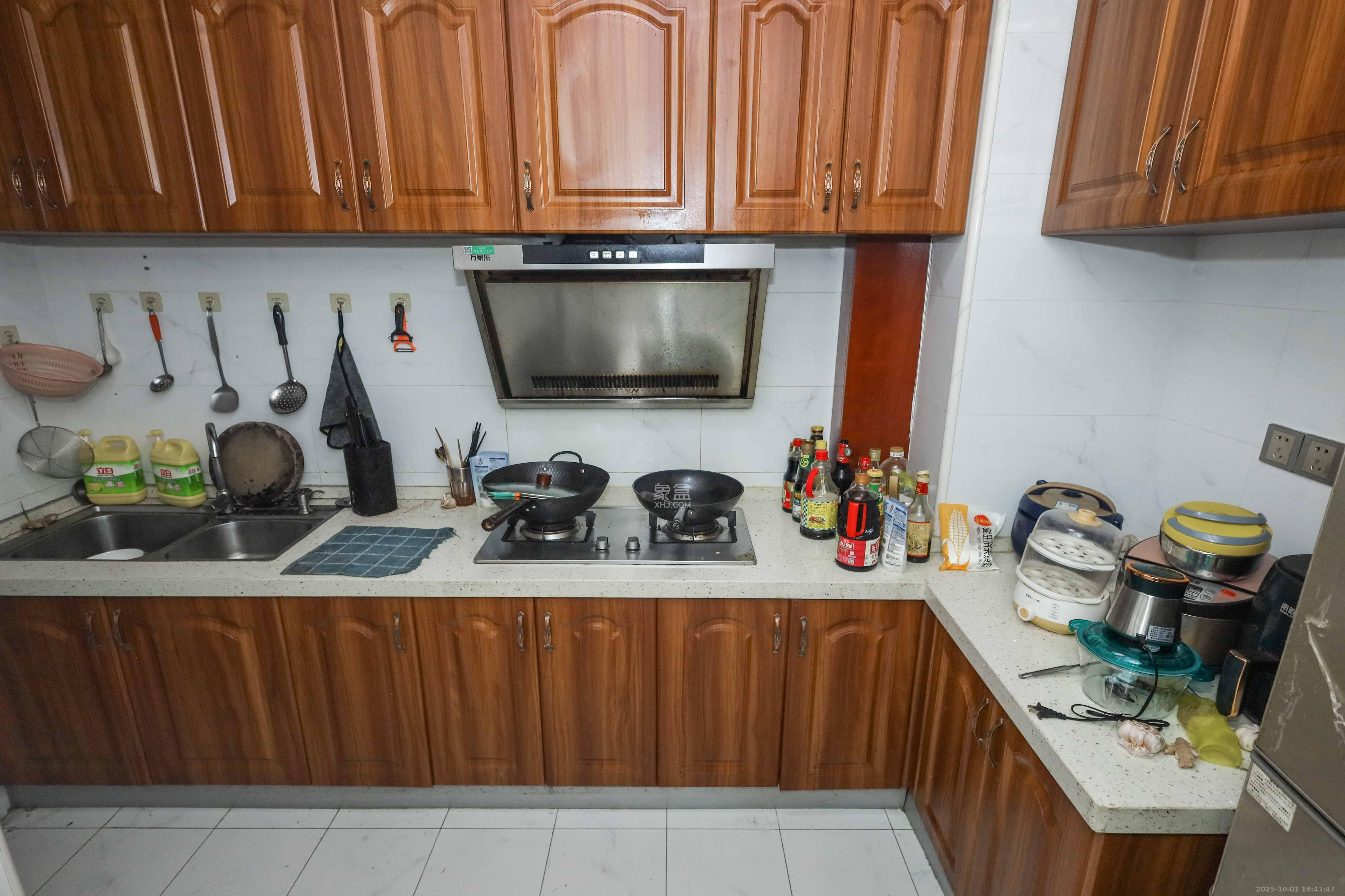 梅溪湖合能璞丽  3室2厅2卫    2400.0元/月 梅溪湖合能璞丽  3室2厅2卫    2400.0元/月室内图