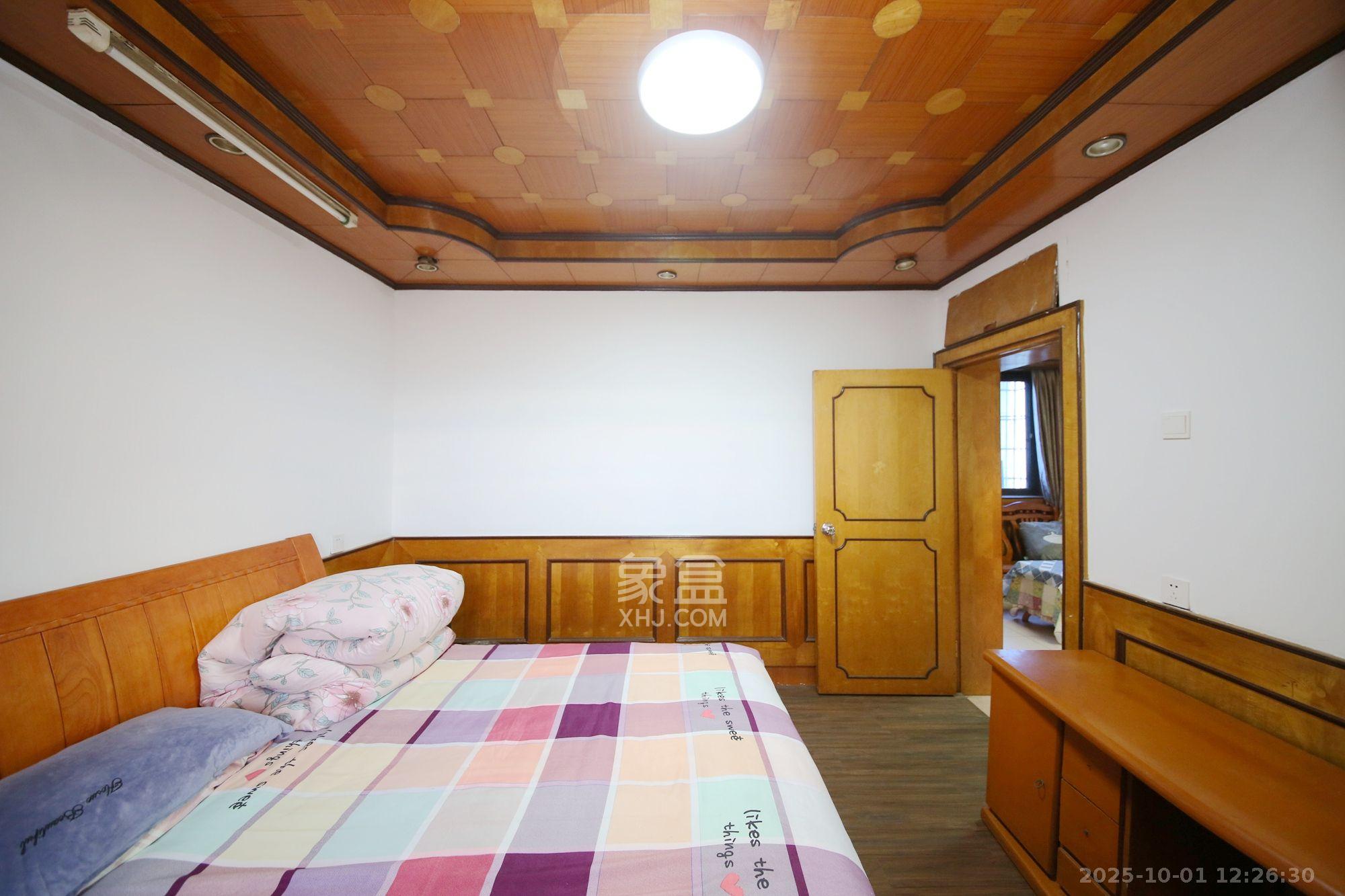 新兴小区（杨家山社区）  1室1厅1卫    1200.0元/月室内图