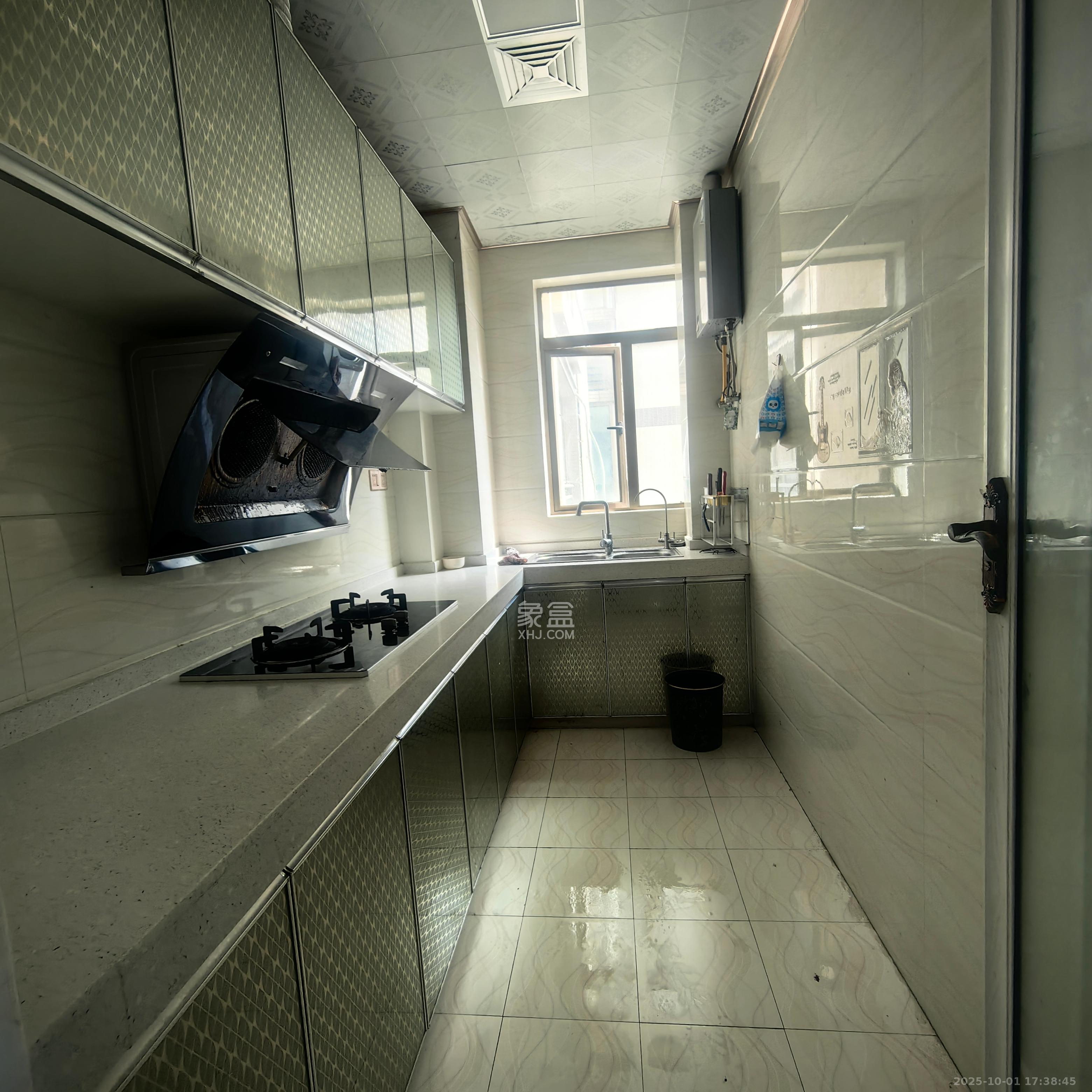 江山帝景雅典 3室2厅1卫 2000.0元/月 江山帝景雅典 3室2厅1卫 2000.0元/月室内图