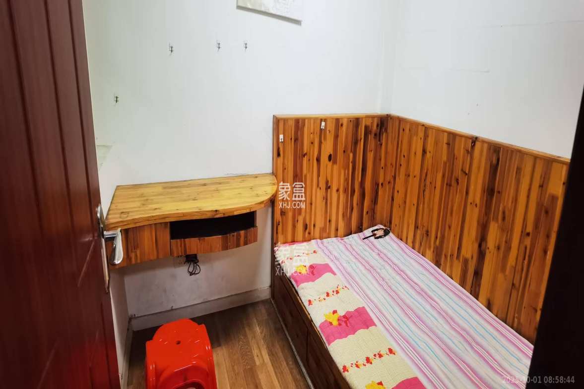 天峰名苑 3室2厅1卫 1800.0元/月 天峰名苑 3室2厅1卫 1800.0元/月室内图