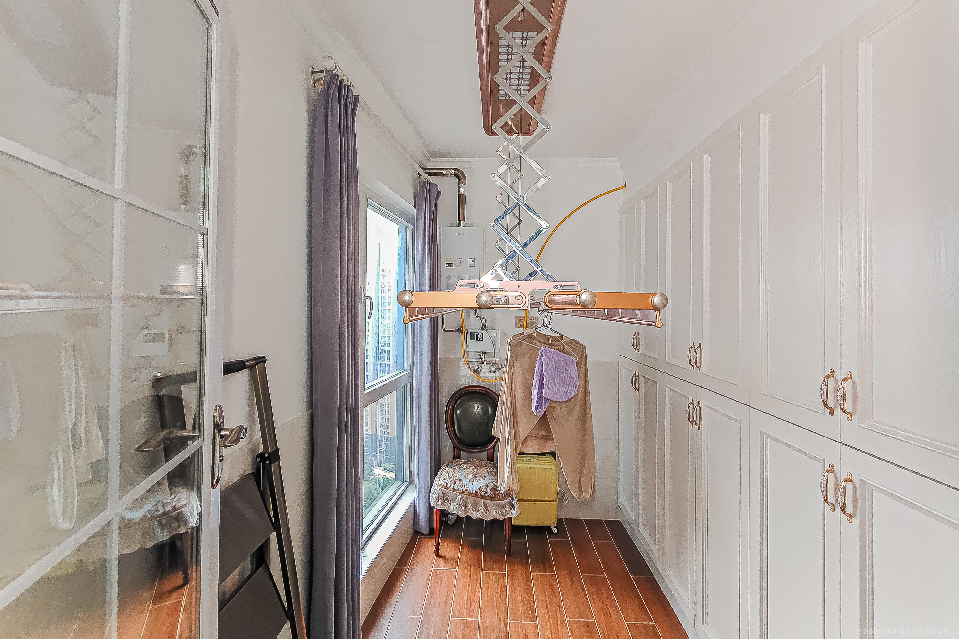 荣悦台 3室2厅2卫 235.0万 荣悦台 3室2厅2卫 235.0万其他