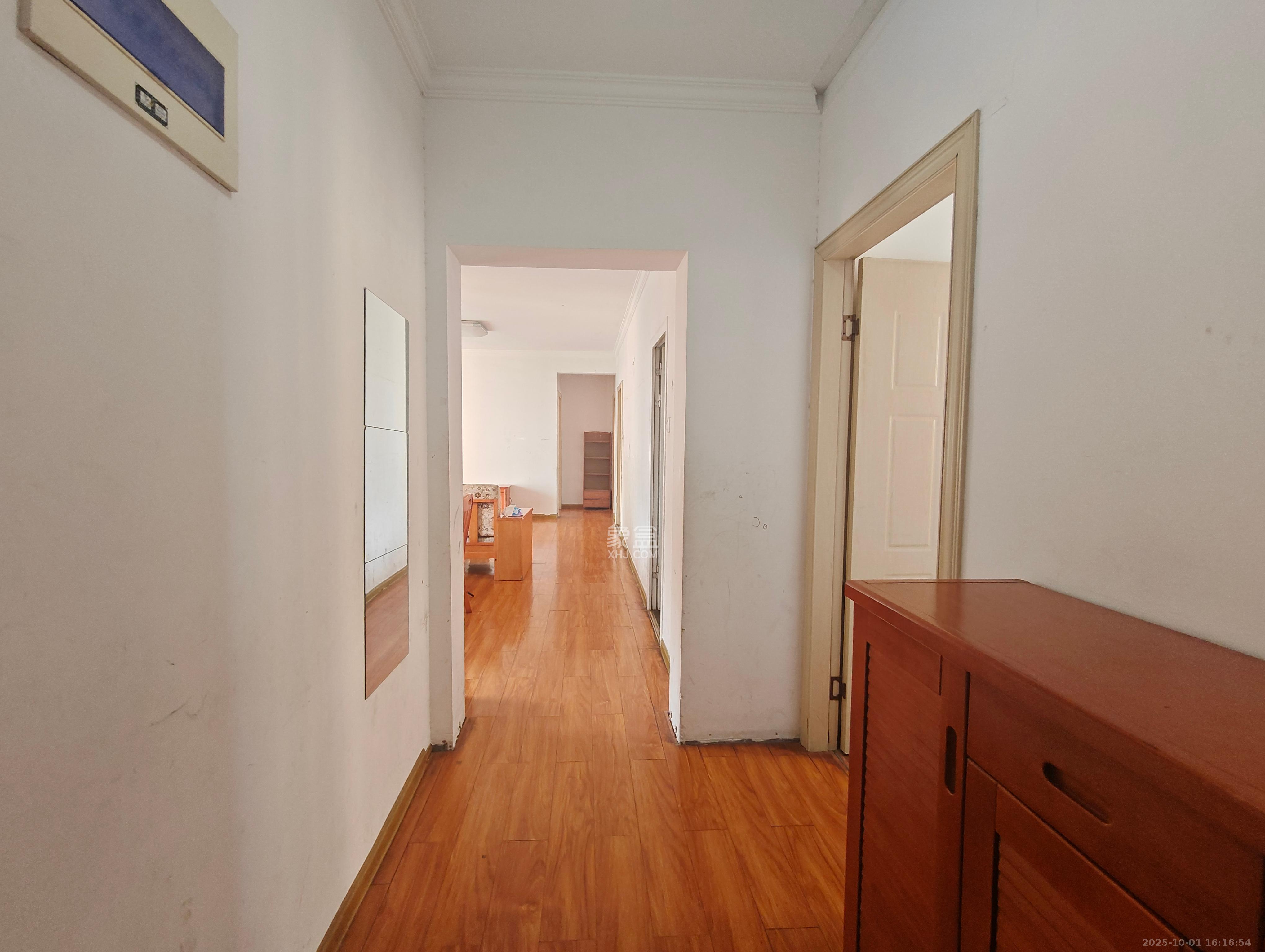 北京御园一二期(国泰嘉园) 4室2厅2卫 2600.0元/月 北京御园一二期(国泰嘉园) 4室2厅2卫 2600.0元/月室内图