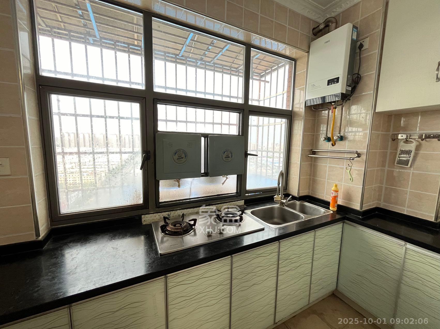 长永佳苑 1室1厅1卫 1500.00元/月 长永佳苑 1室1厅1卫 1500.00元/月室内图