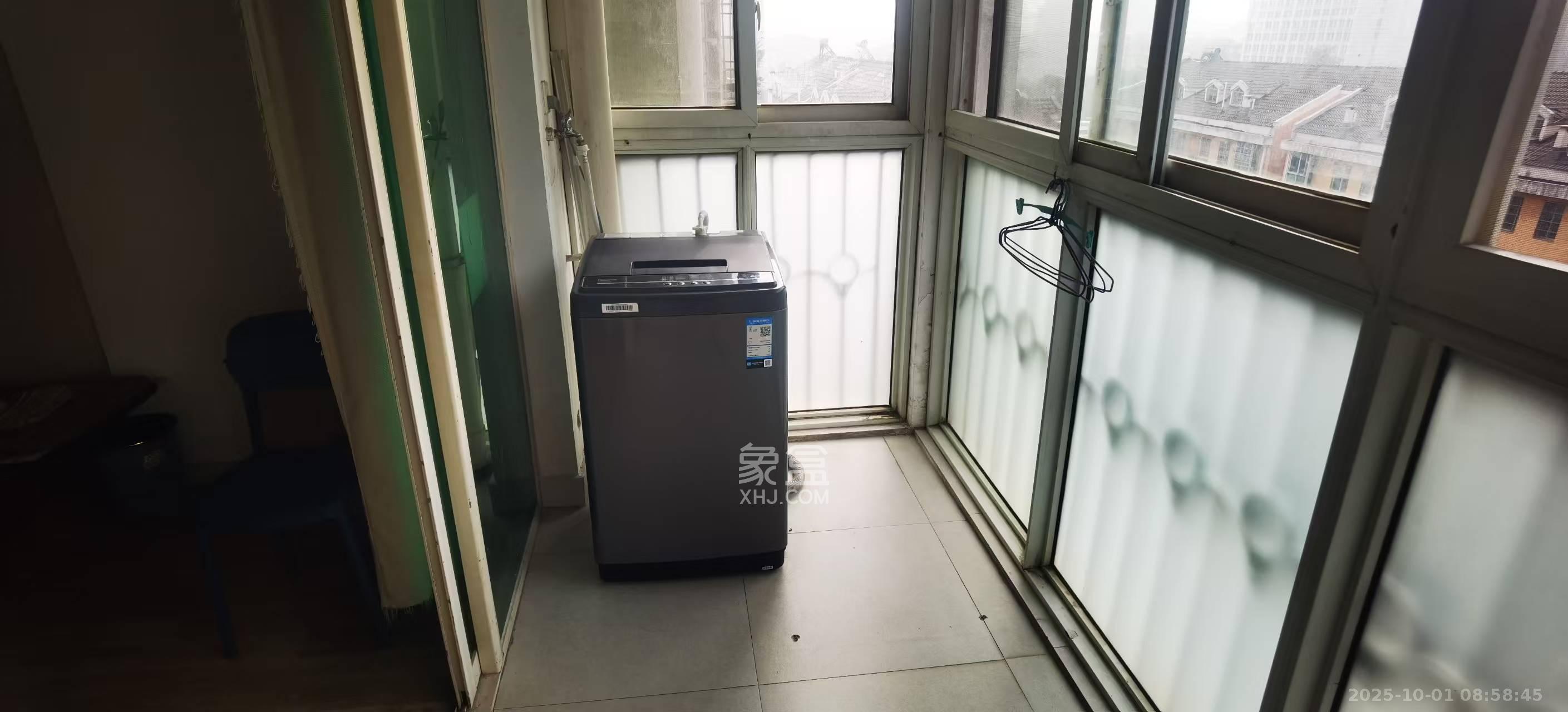 天峰名苑  3室2厅1卫    1800.0元/月室内图