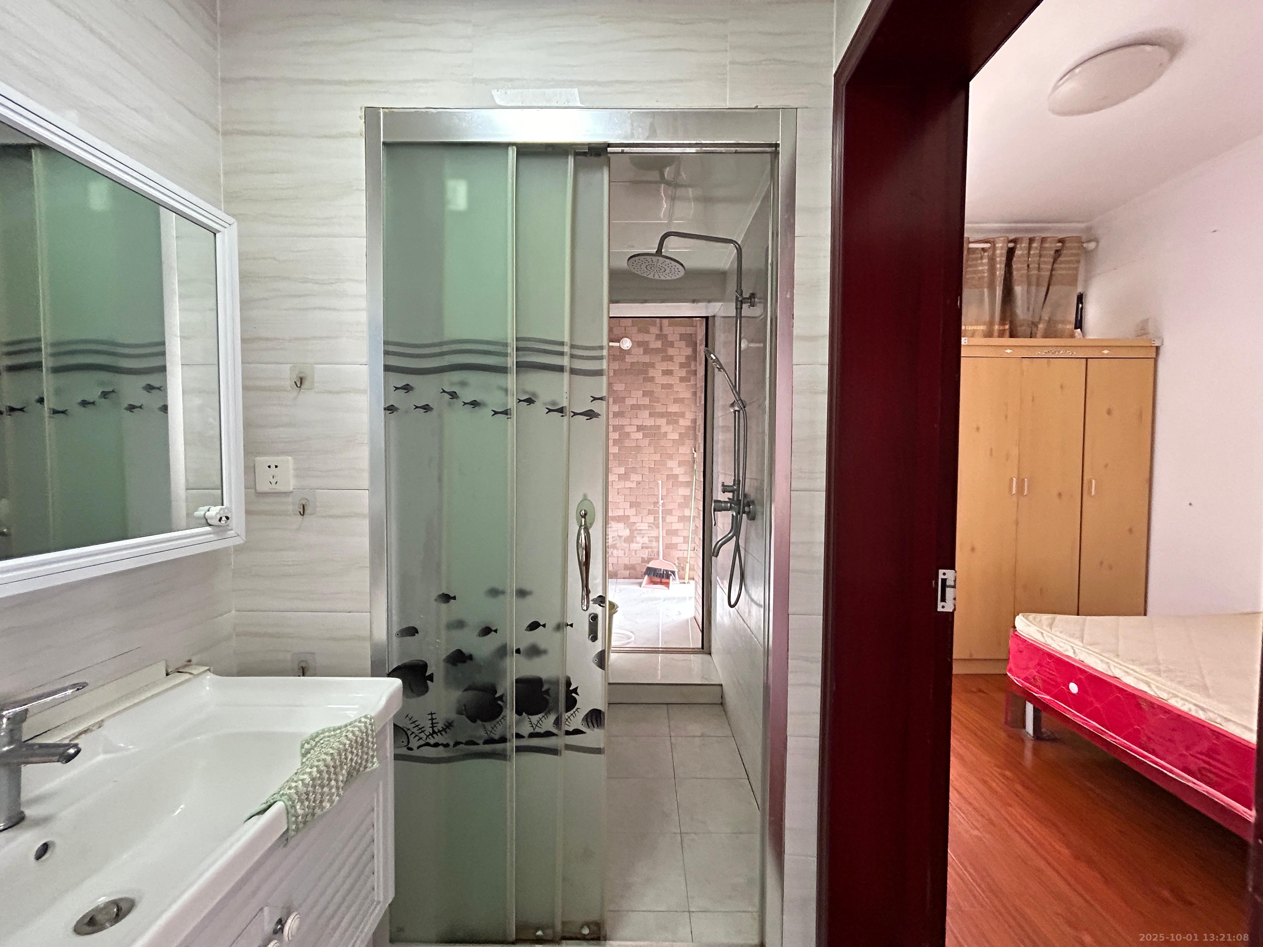 康桥长郡 3室2厅1卫 1800.0元/月 康桥长郡 3室2厅1卫 1800.0元/月室内图