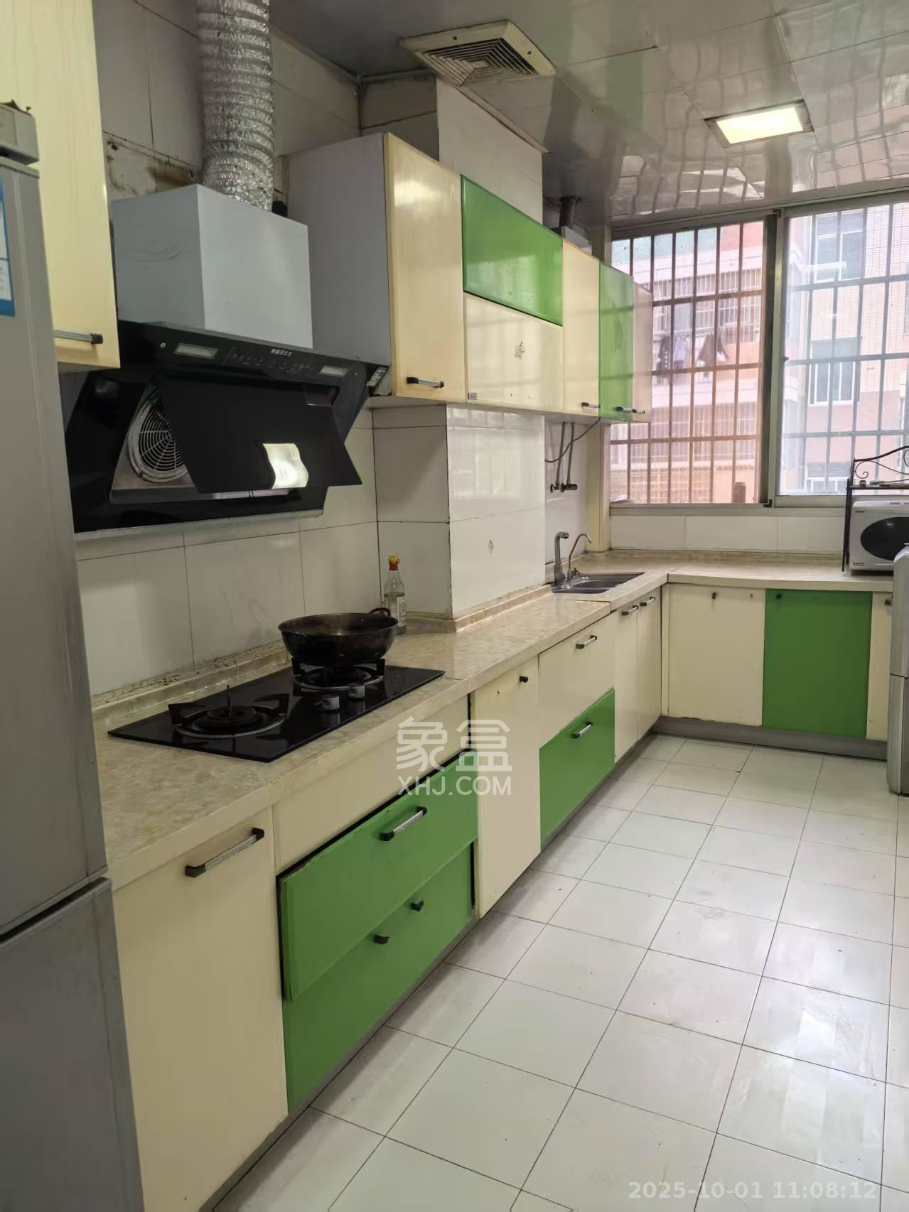 枫林绿洲  2室2厅1卫    2200.0元/月室内图