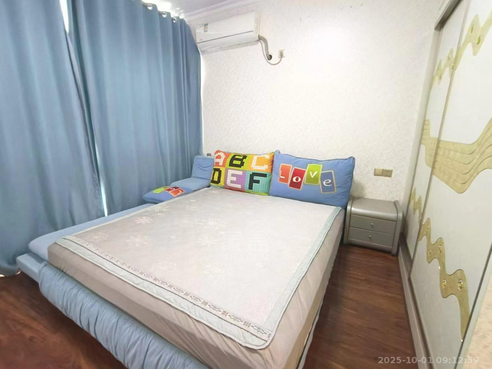 庐山春天早安华晨 3室2厅2卫 2200.00元/月 庐山春天早安华晨 3室2厅2卫 2200.00元/月室内图