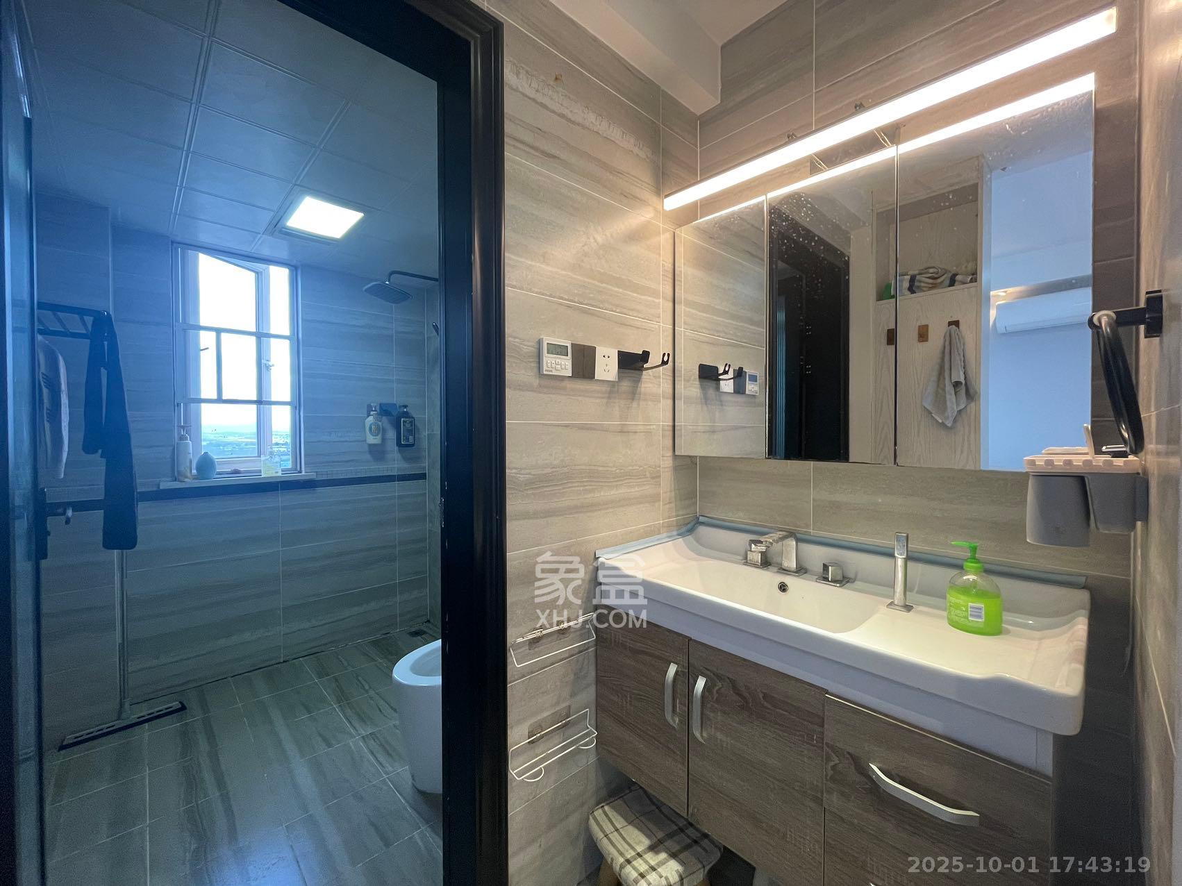 五矿沁园金城(春和景园) 3室2厅2卫 3000.0元/月 五矿沁园金城(春和景园) 3室2厅2卫 3000.0元/月室内图