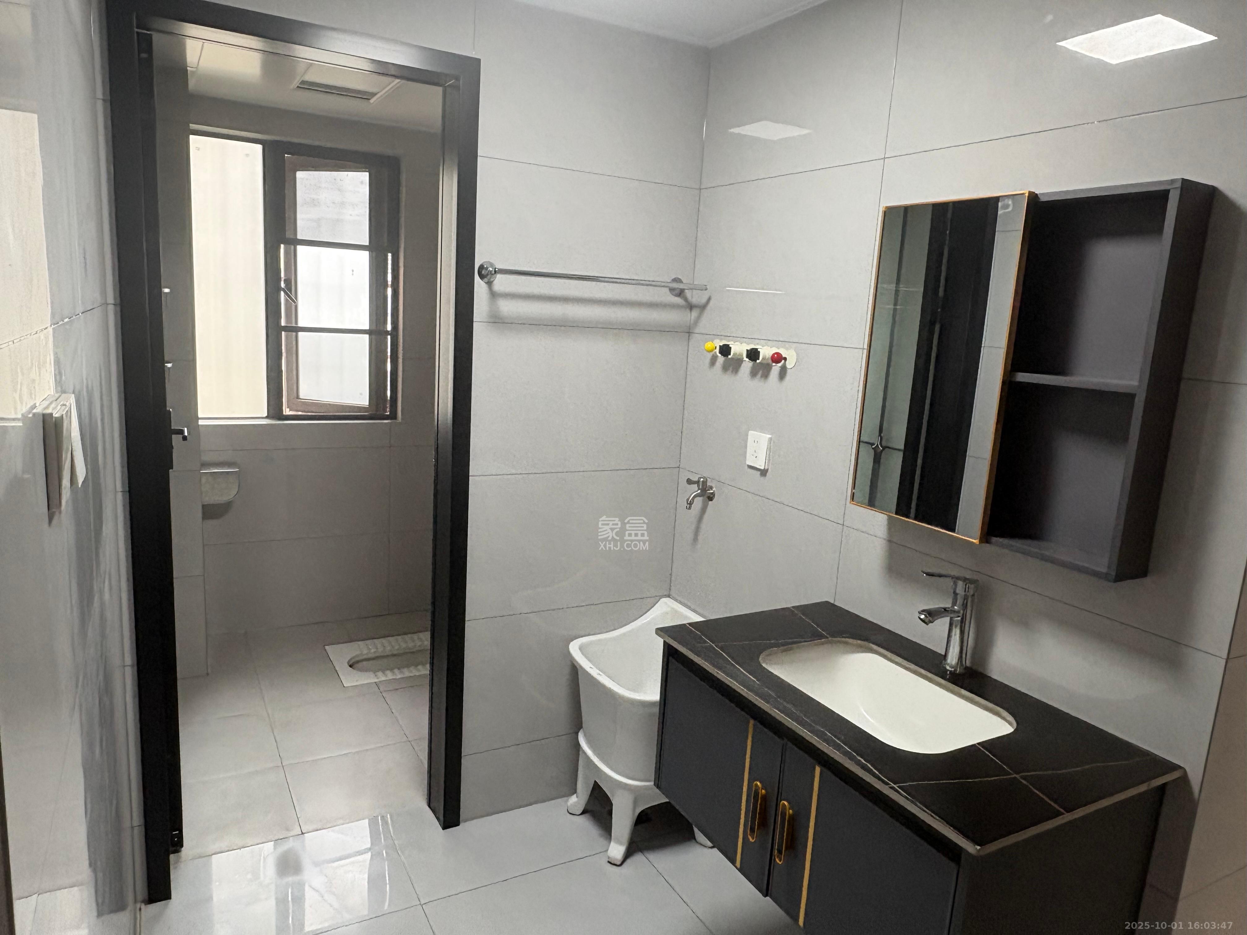 桥头家园二期(桥头家苑二期) 3室2厅1卫 2000.0元/月 桥头家园二期(桥头家苑二期) 3室2厅1卫 2000.0元/月室内图