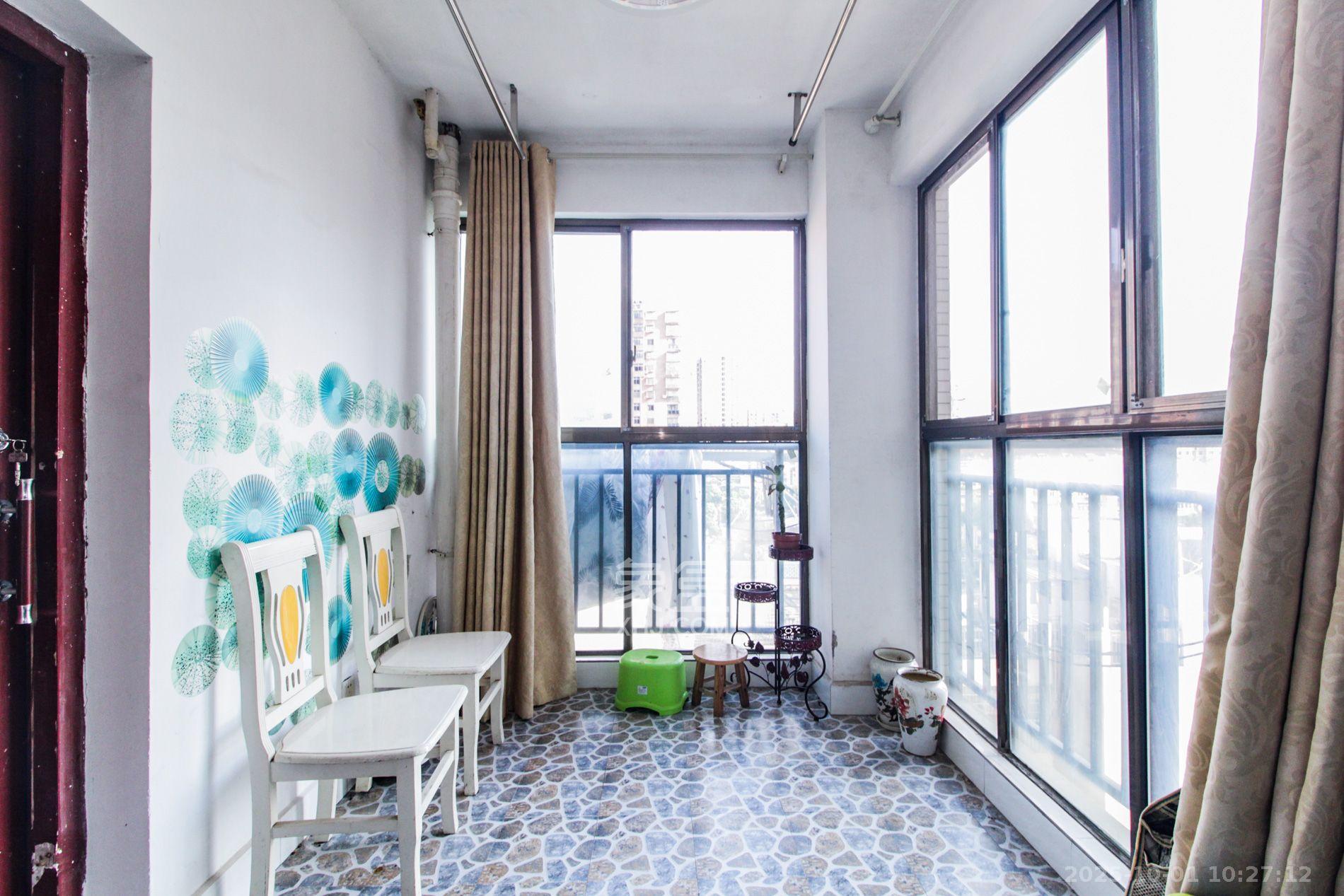 湘翰御舍 3室2厅1卫 2500.0元/月 湘翰御舍 3室2厅1卫 2500.0元/月室内图