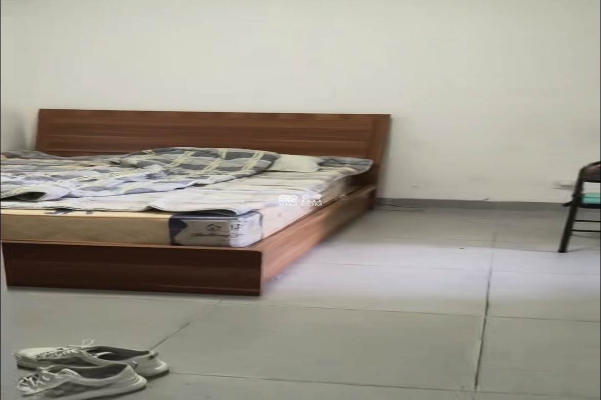 丽都花园 1室0厅1卫 30.0万 丽都花园 1室0厅1卫 30.0万客厅