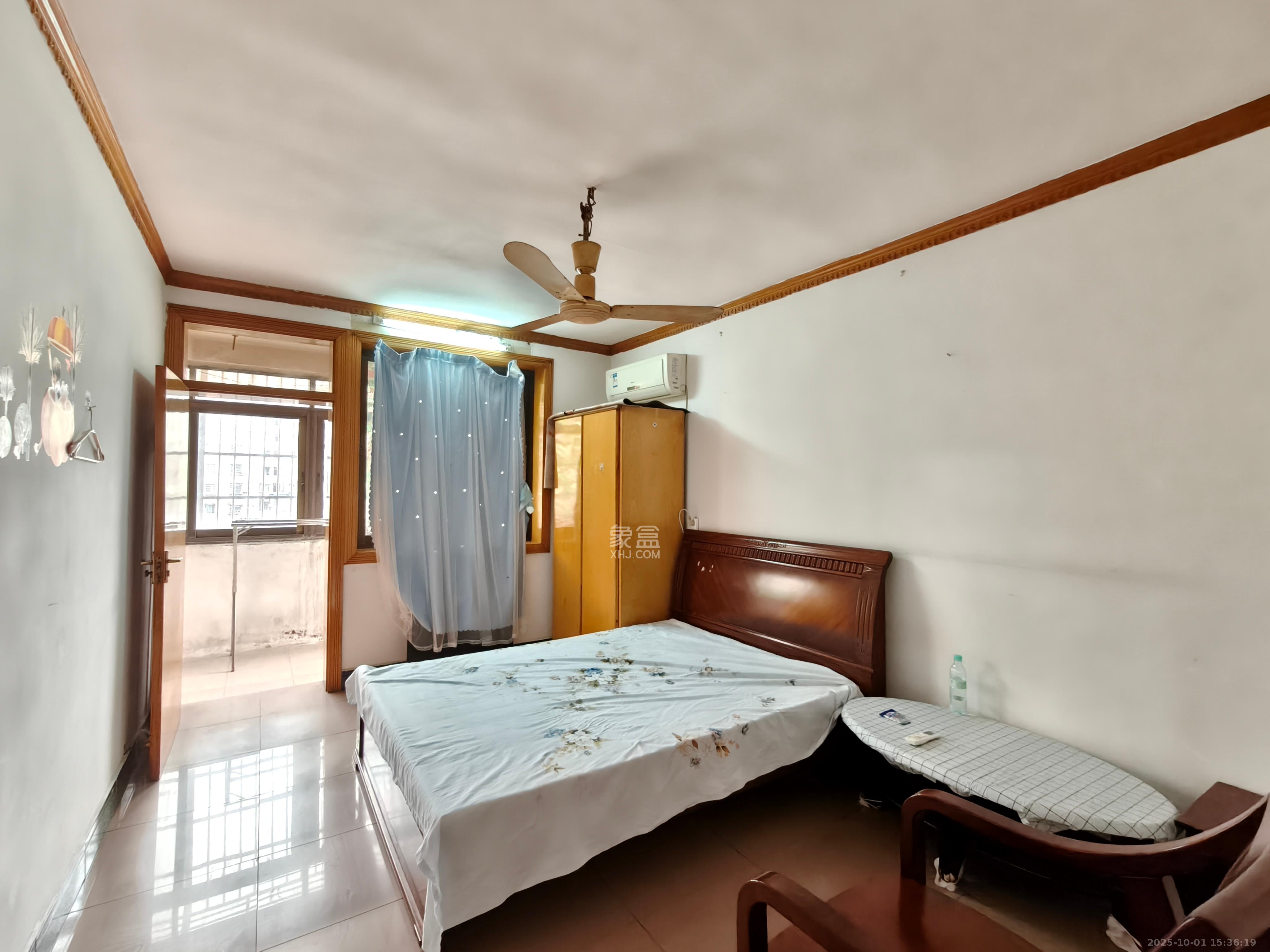 国立投资公司宿舍 1室0厅0卫 1700.0元/月 国立投资公司宿舍 1室0厅0卫 1700.0元/月室内图