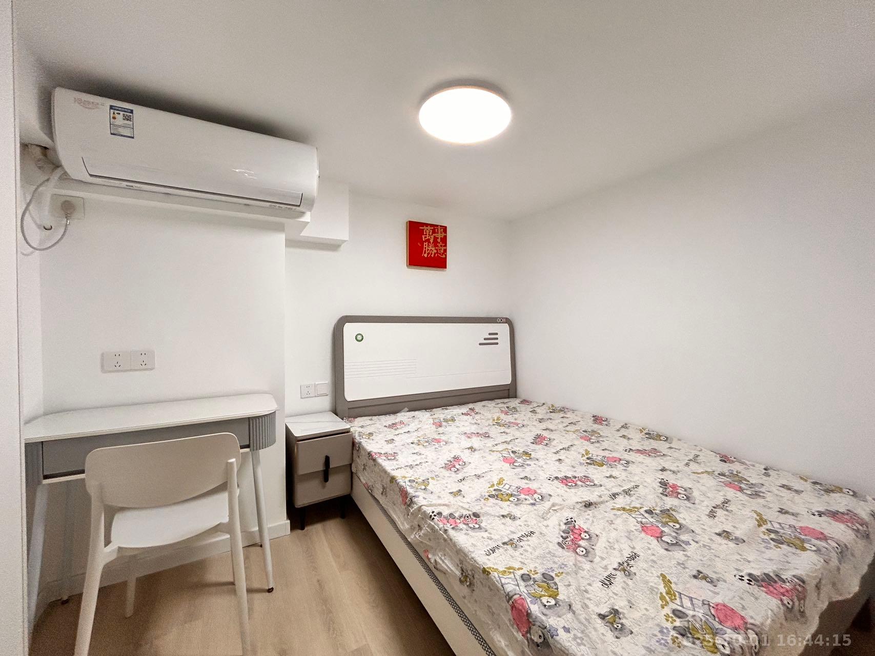 时代MOMA云PARK 2室1厅1卫 2400.0元/月 时代MOMA云PARK 2室1厅1卫 2400.0元/月室内图