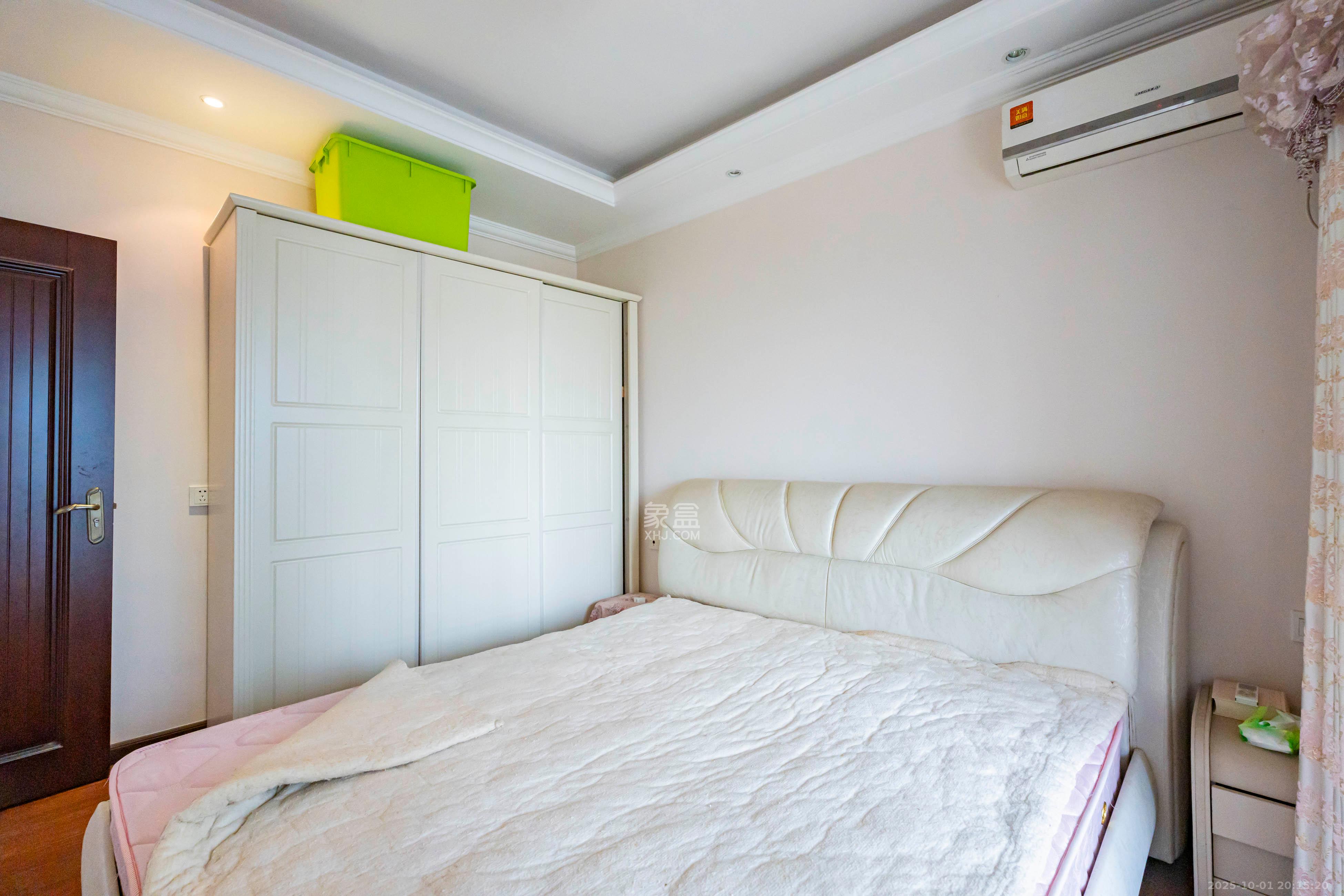 公园9号 1室1厅1卫 3500.0元/月 公园9号 1室1厅1卫 3500.0元/月室内图