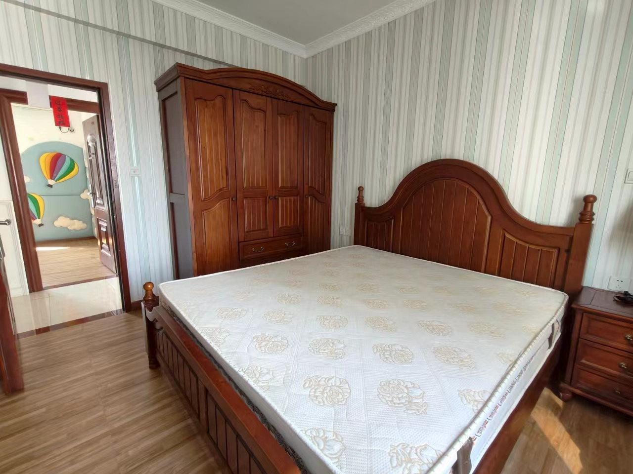 大华锦绣海岸一期 3室2厅2卫 2350.0元/月 大华锦绣海岸一期 3室2厅2卫 2350.0元/月室内图